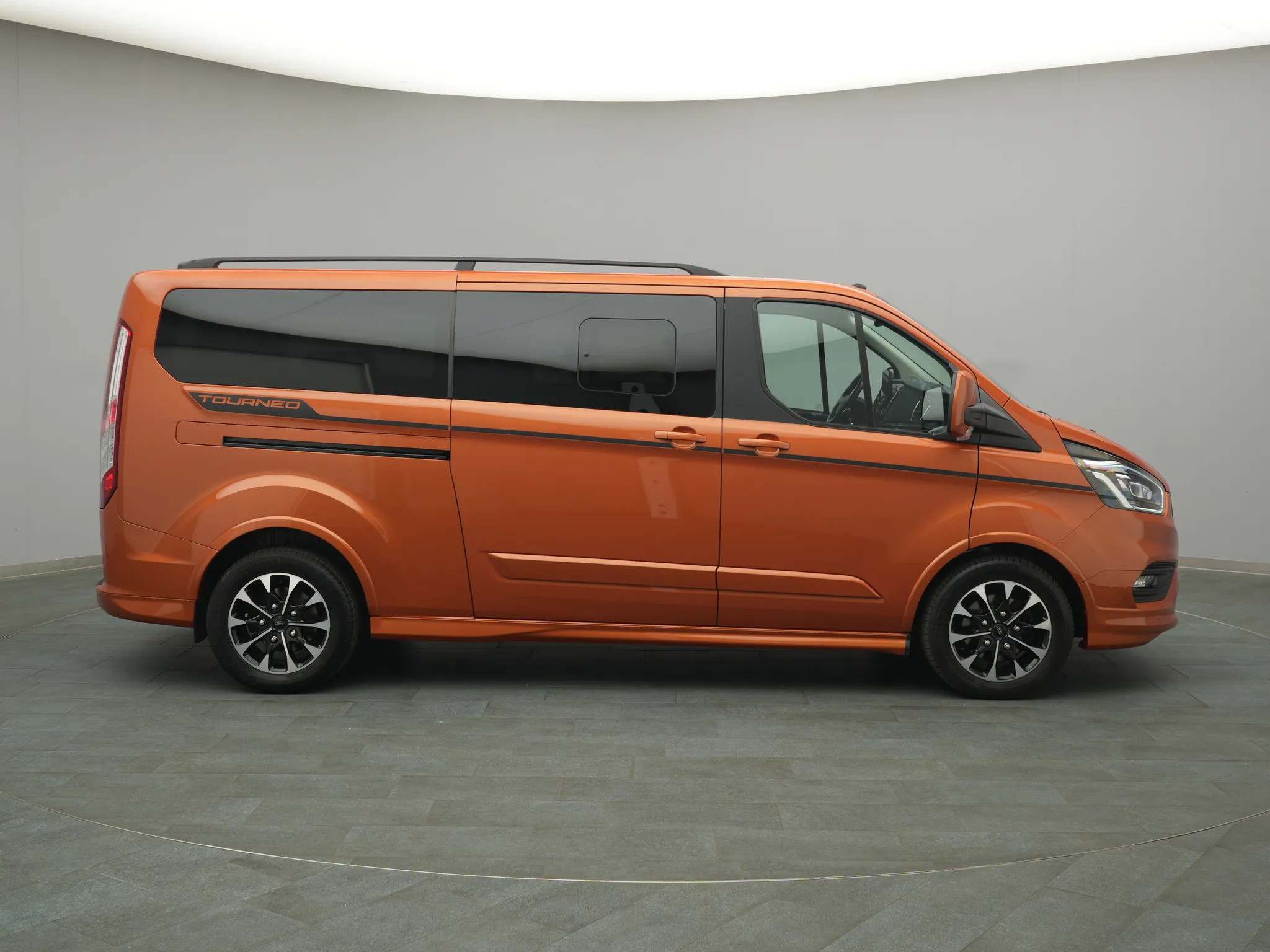 Ford Tourneo Custom – Bild 8