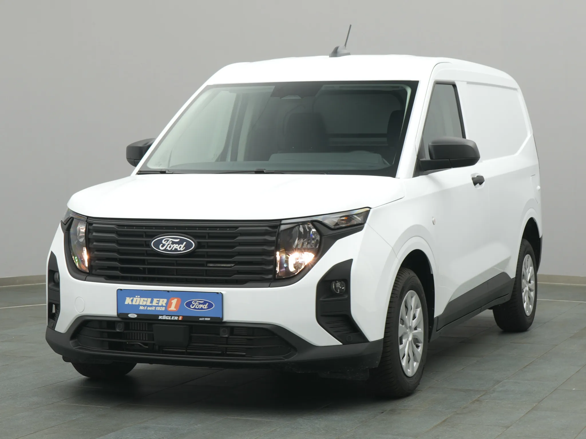 Ford Transit Courier Kasten Trend 100PS / PDC Bild