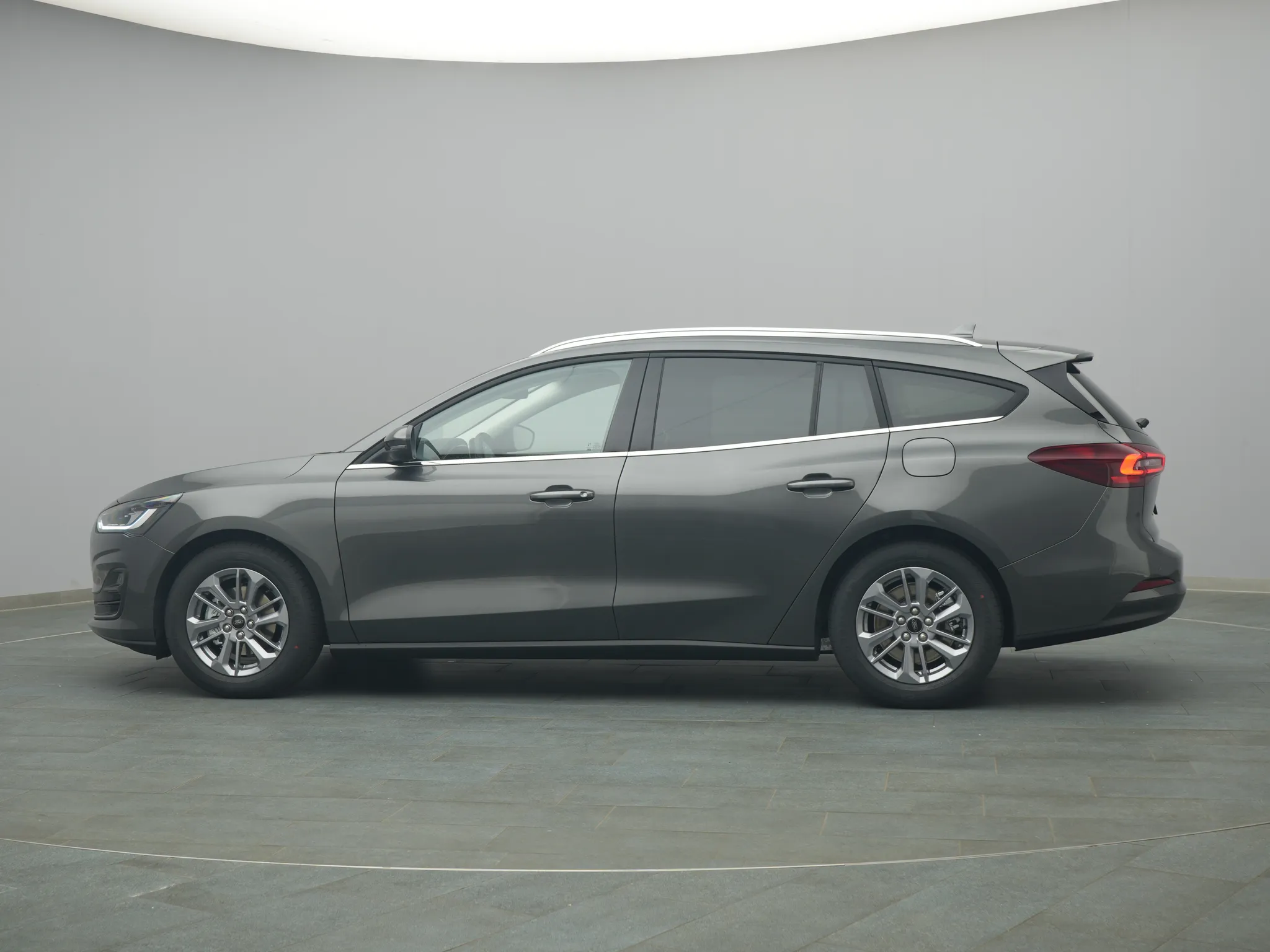 Ford Focus Titanium X – Bild 3