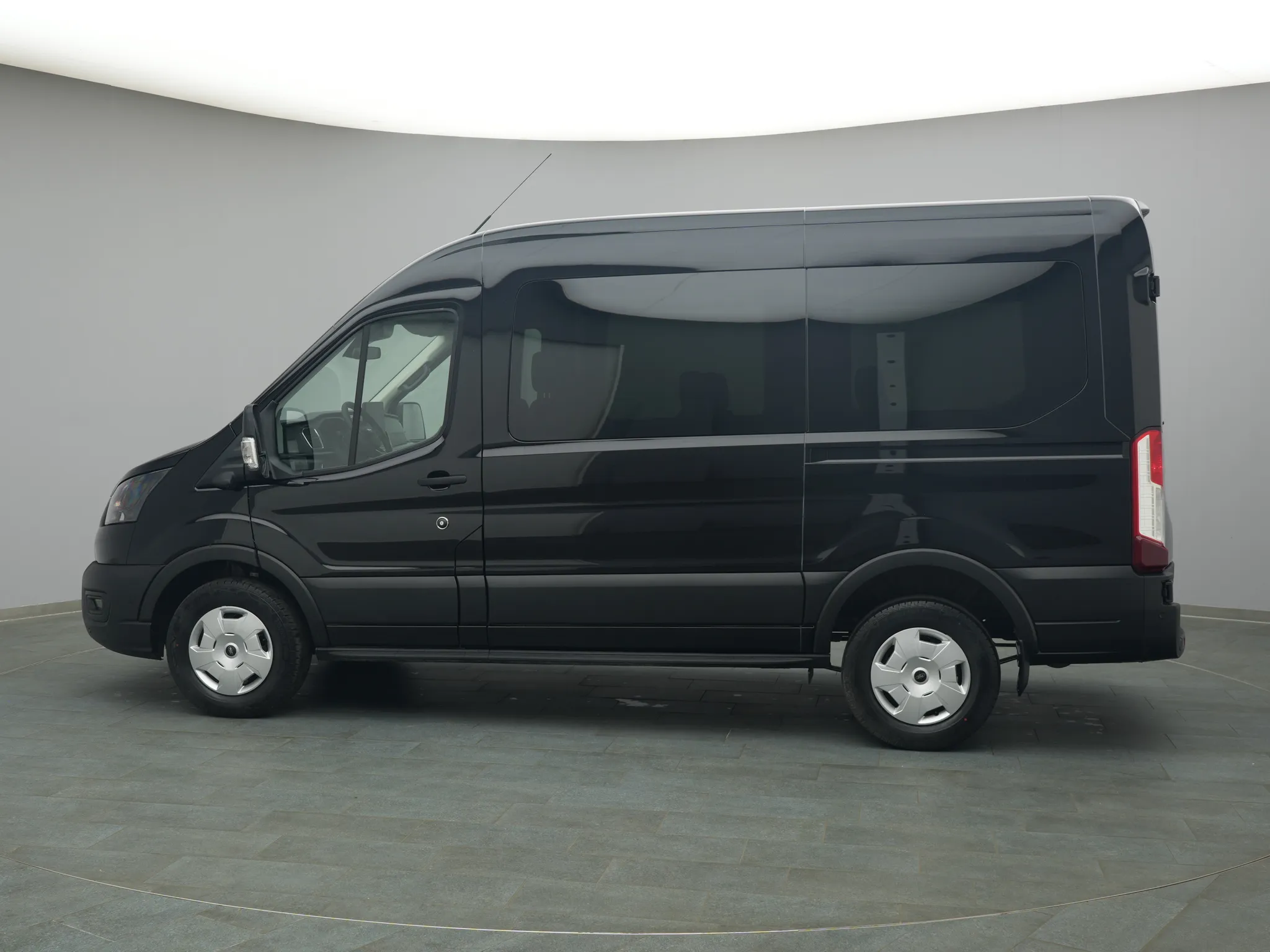 Ford Transit Kombi – Bild 3