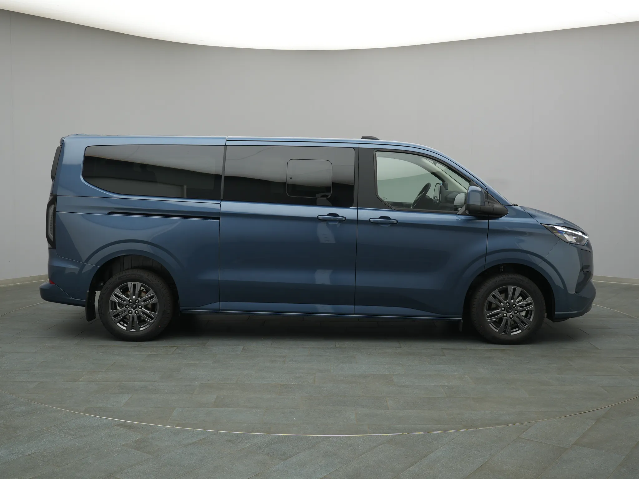 Ford Tourneo Custom – Bild 8