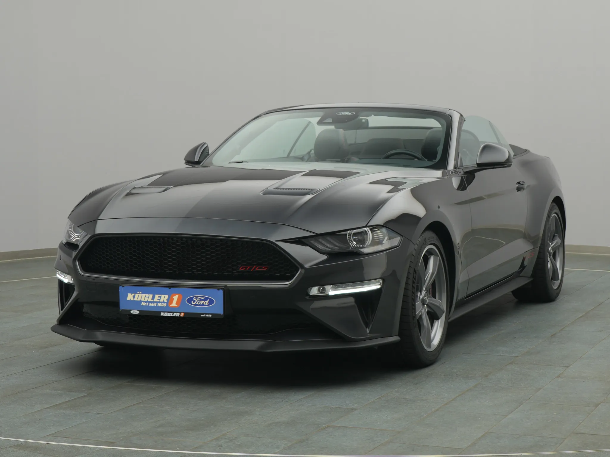 Ford Mustang GT Cabrio V8 California Special / Magne Bild