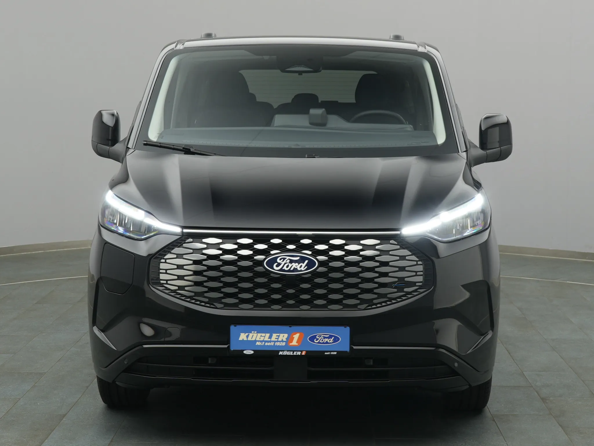 Ford E-Tourneo Custom – Bild 6