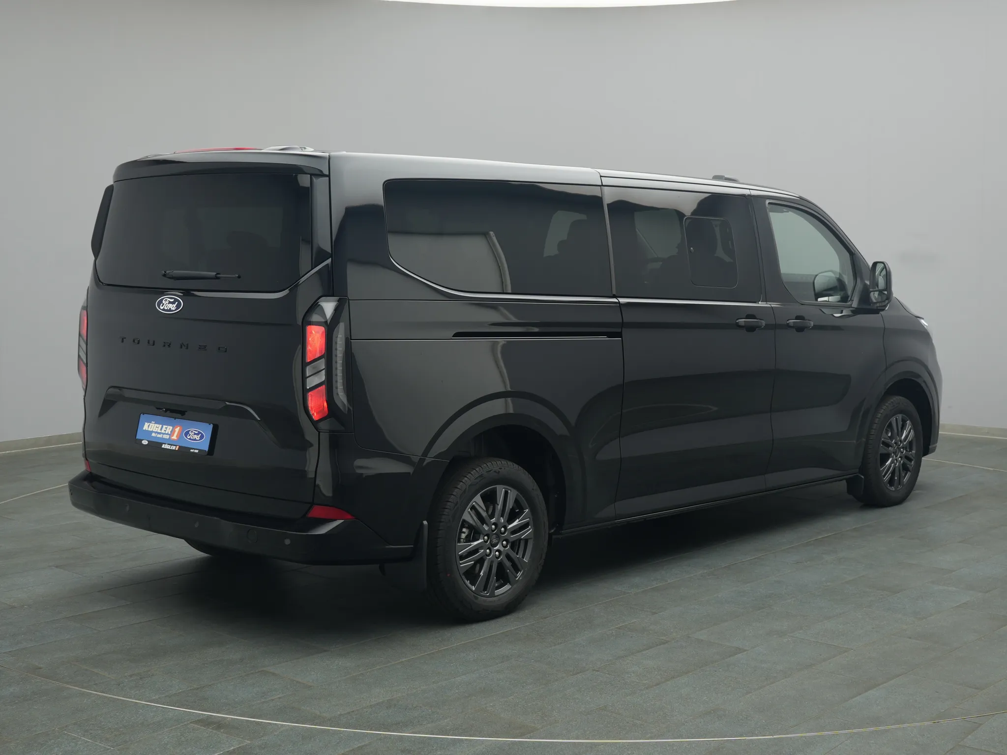 Ford Tourneo Custom – Bild 4
