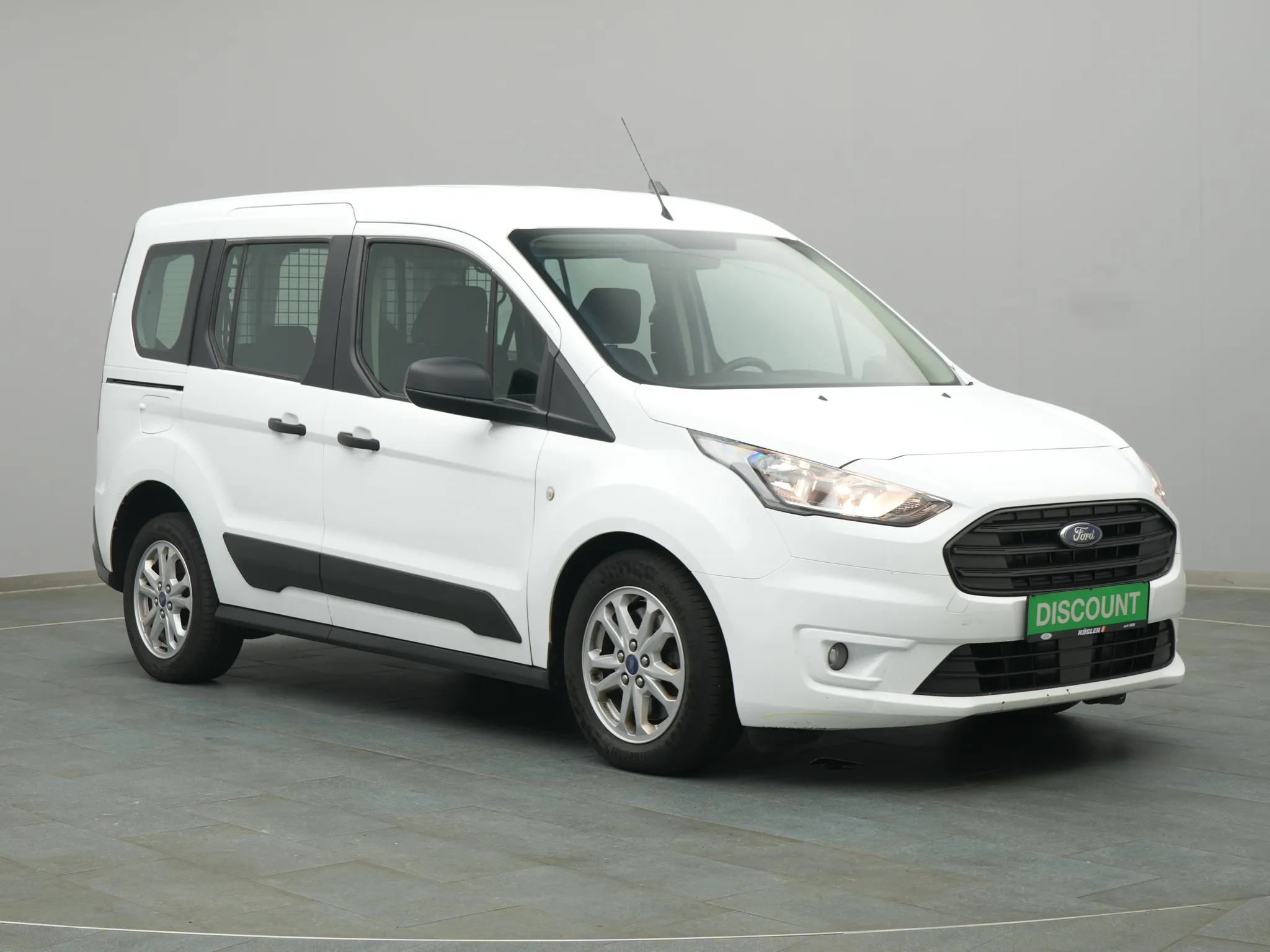 Ford Transit Connect Kombi – Bild 5