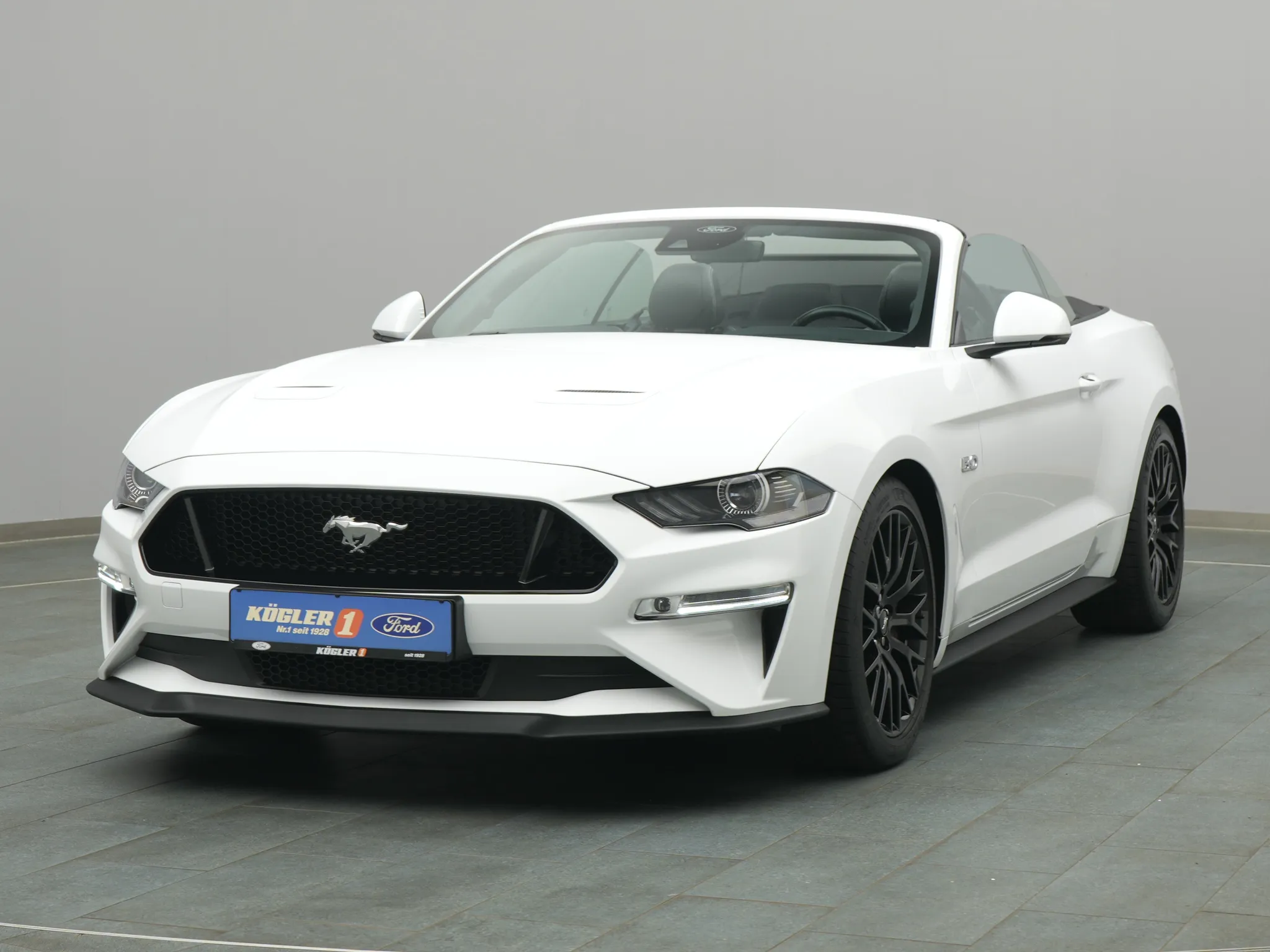 Ford Mustang GT Cabrio V8 450PS Automatik / Premium-P2 / Navi Bild