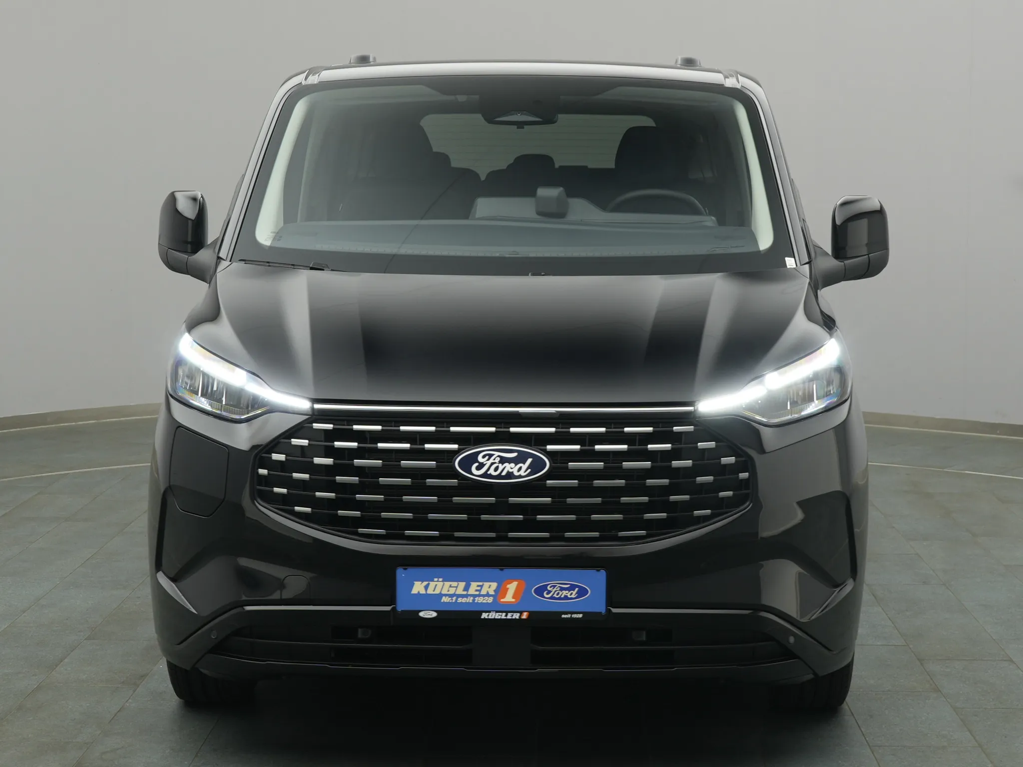Ford Tourneo Custom – Bild 6