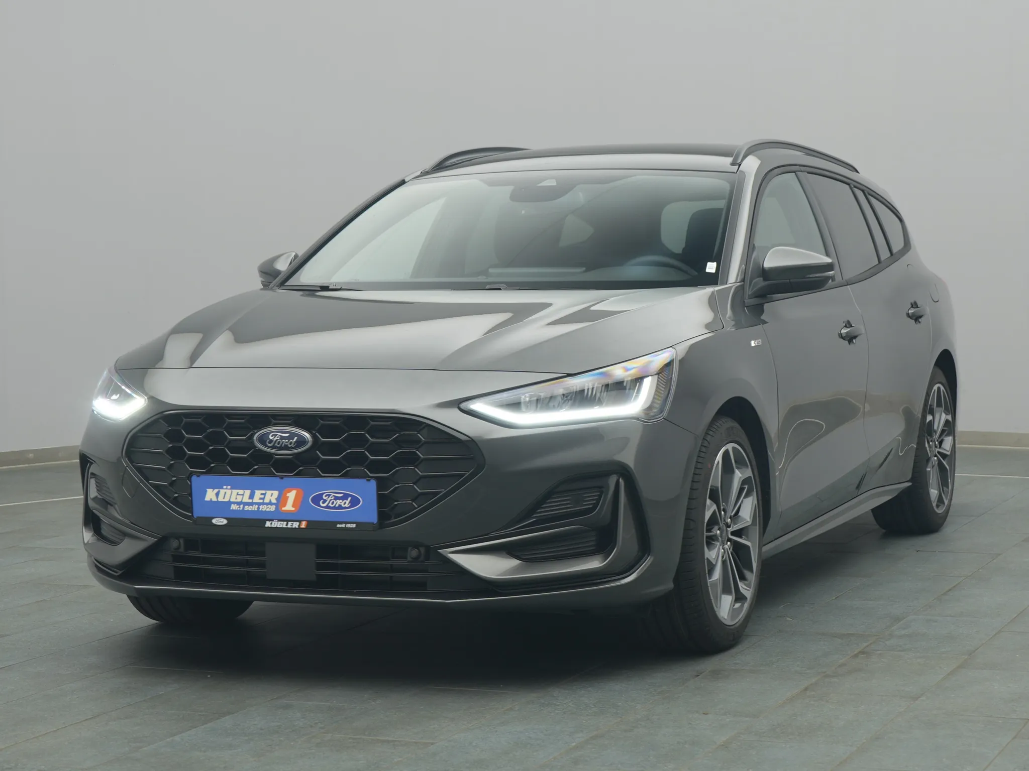 Ford Focus ST-Line X Turnier  155PS / Automatik / LED Bild
