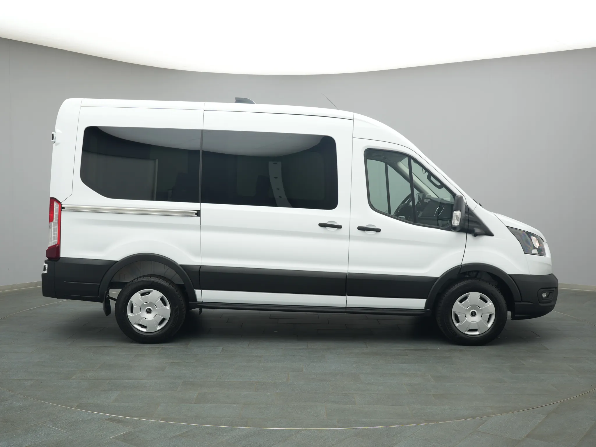 Ford Transit Kombi – Bild 8