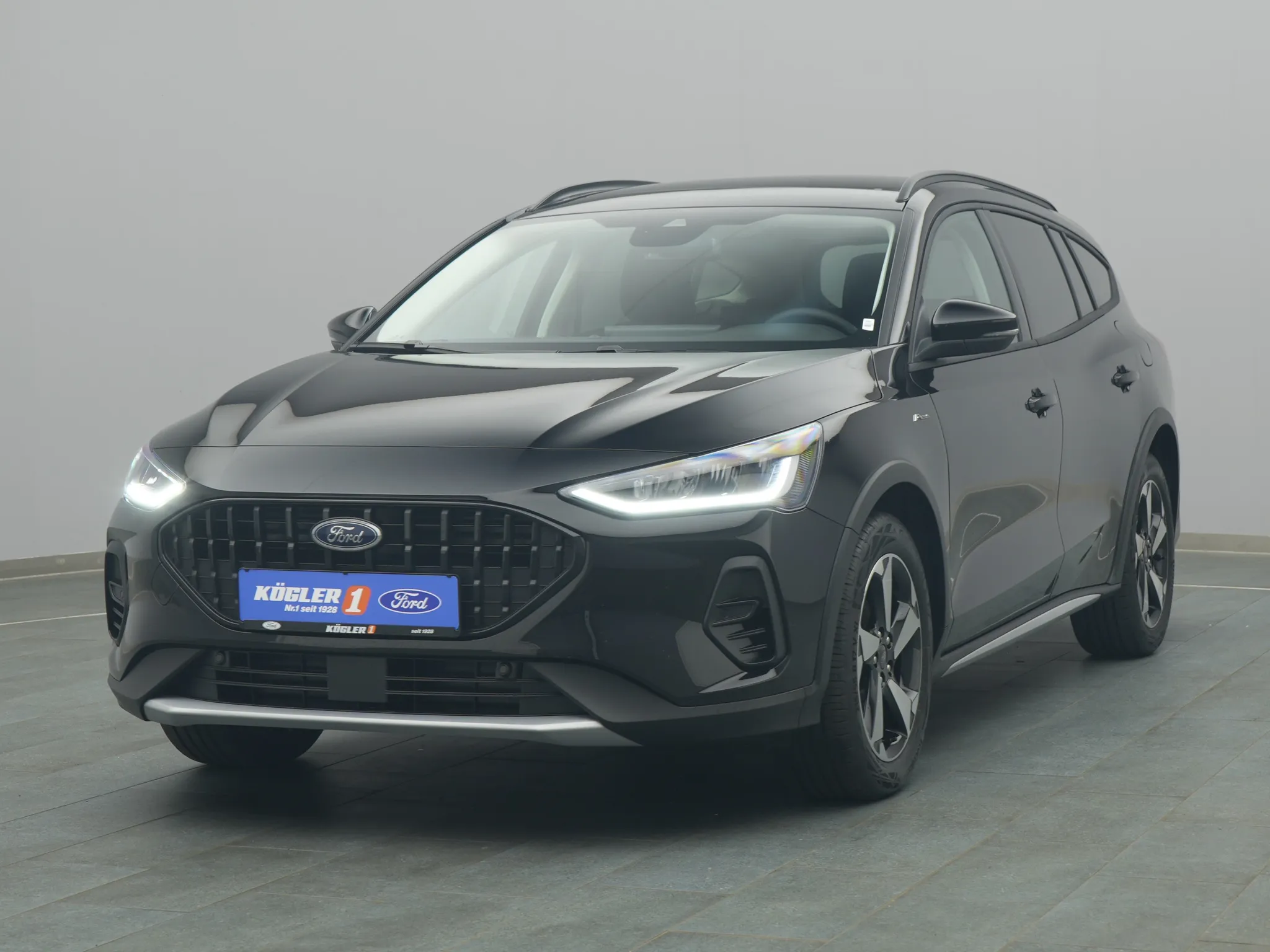 Ford Focus Active Turnier  X 155PS / Automatik / PDC / B&O Bild