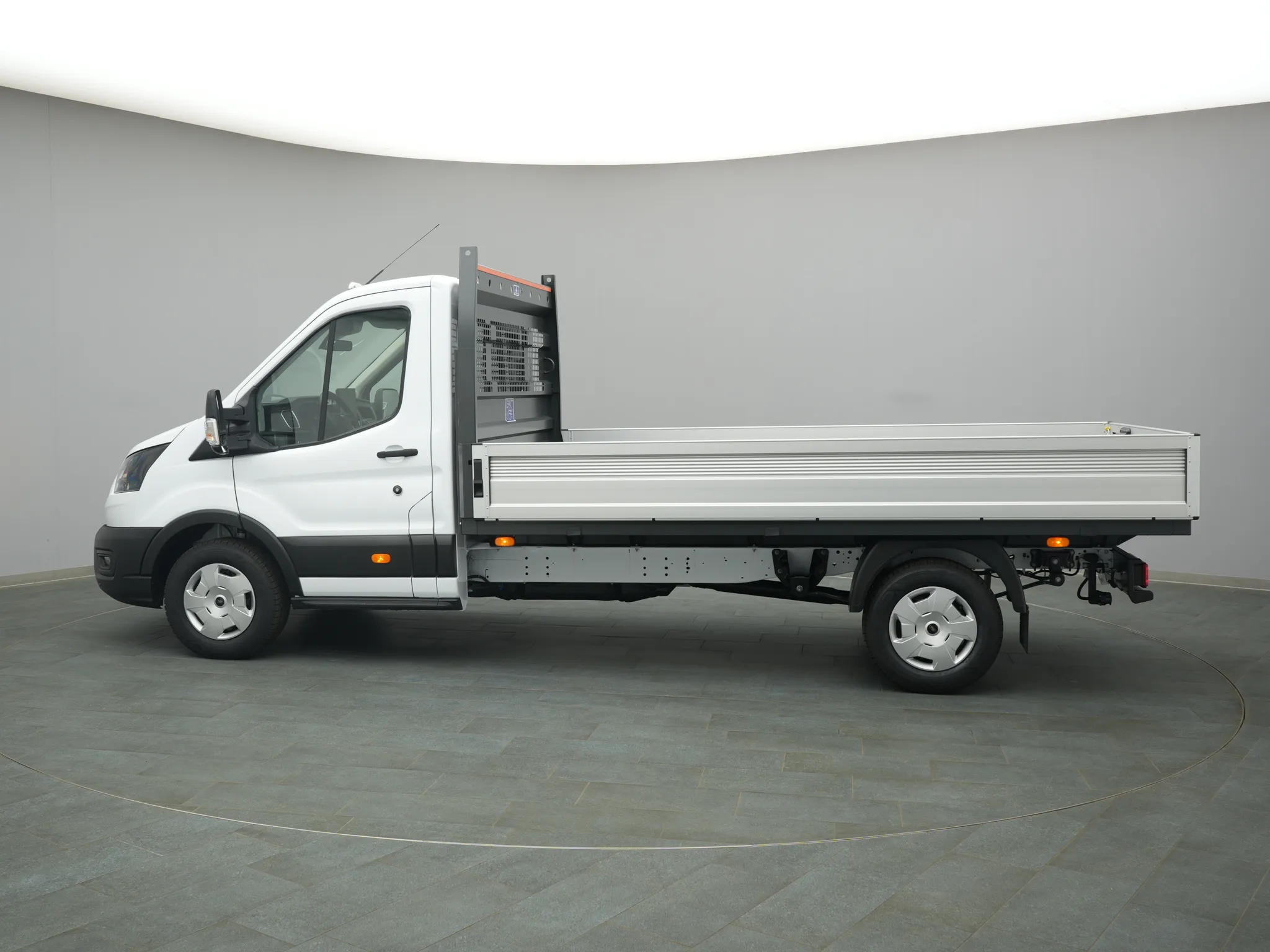 Ford Transit Pritsche EK – Bild 3