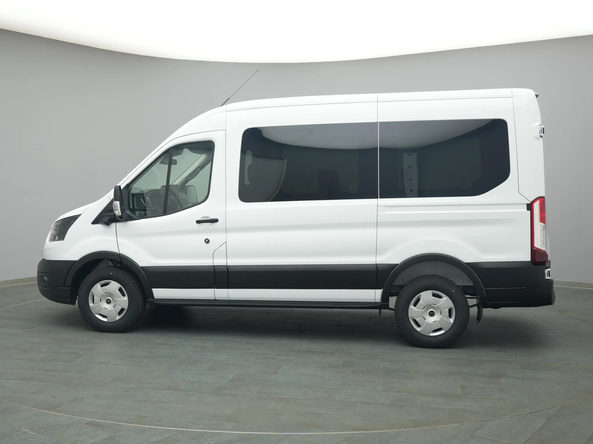 Ford Transit Kombi – Bild 3