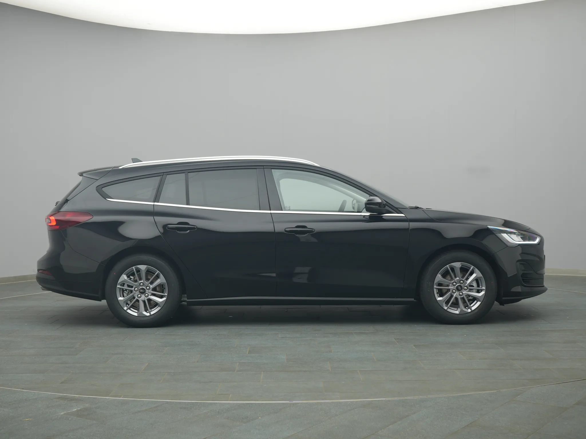 Ford Focus Titanium X – Bild 8