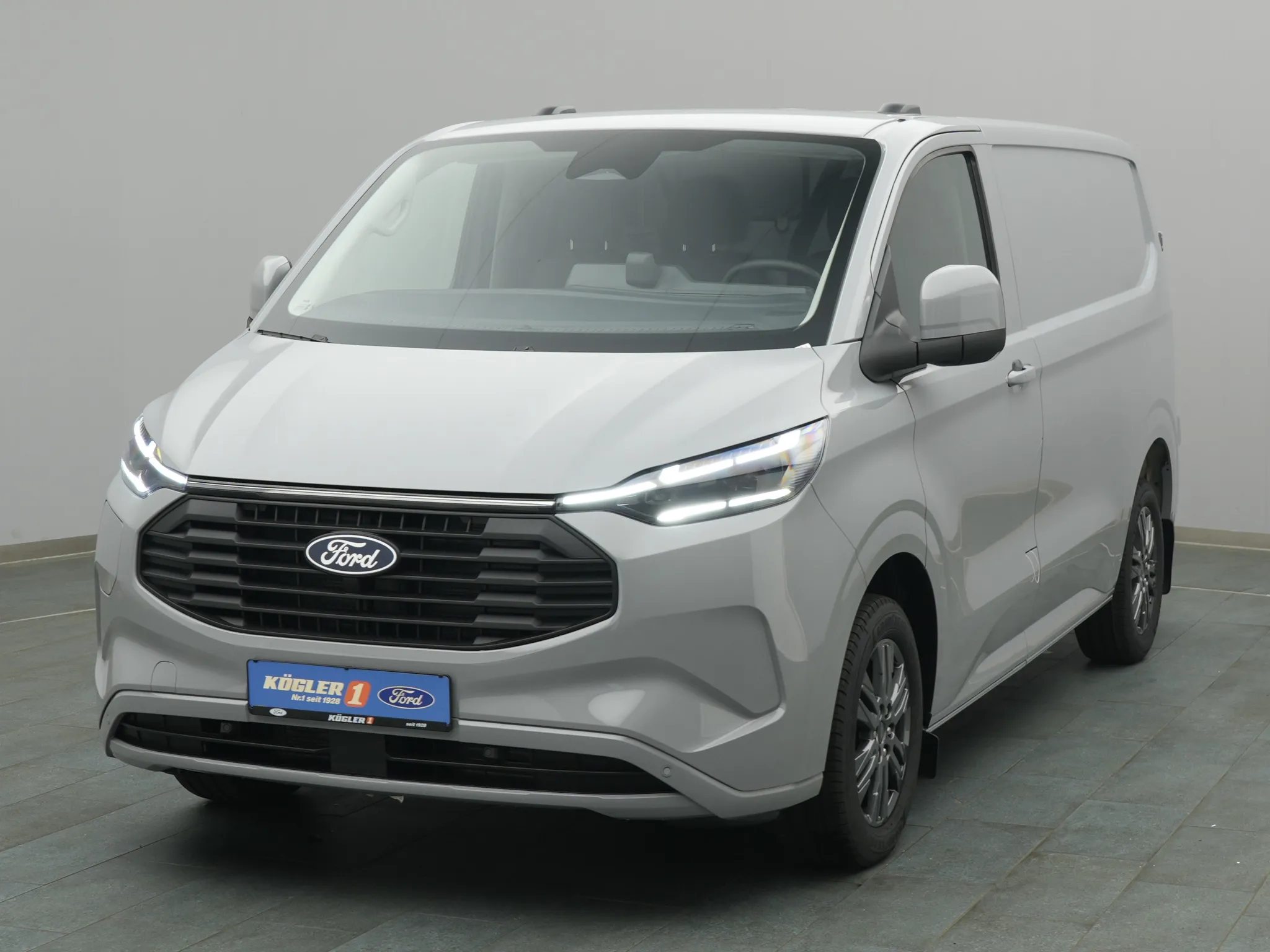 Ford Transit Custom Kasten PHEV 320 L1 Limited Bild