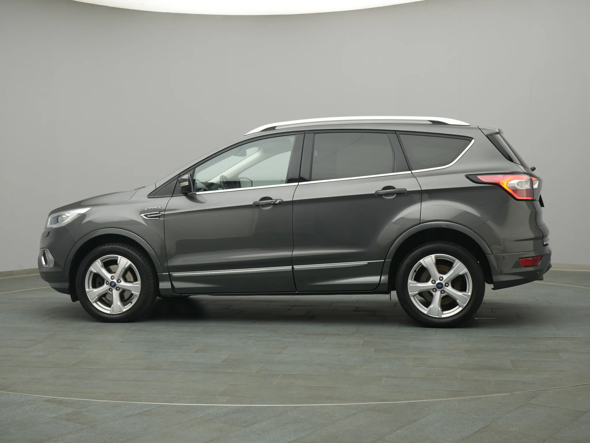 Ford Kuga Vignale – Bild 3