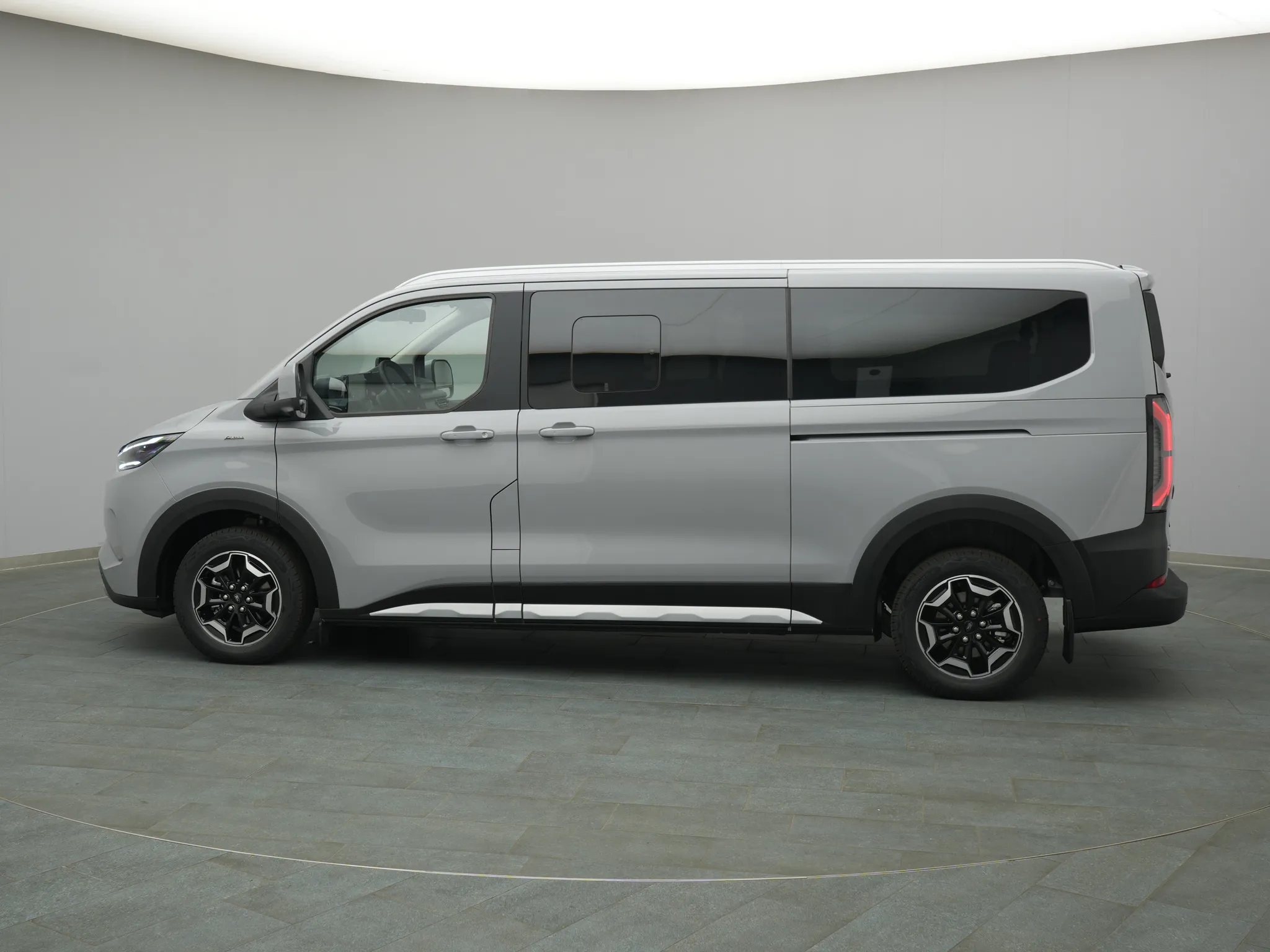 Ford Tourneo Custom – Bild 3