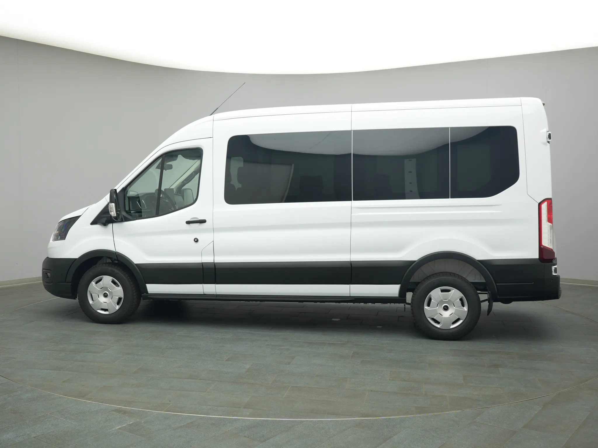 Ford Transit Kombi – Bild 3