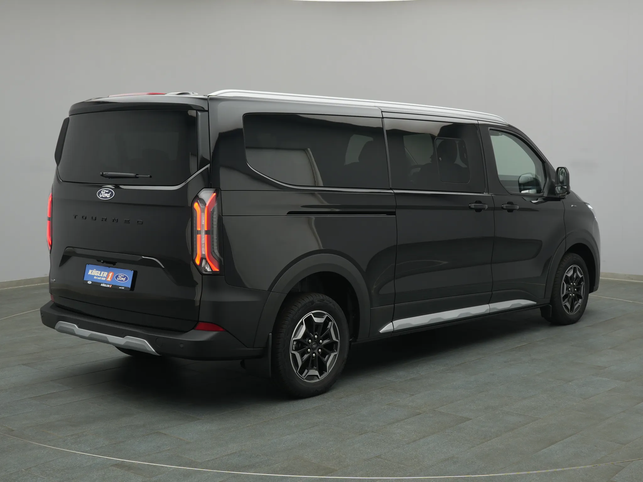 Ford Tourneo Custom – Bild 4