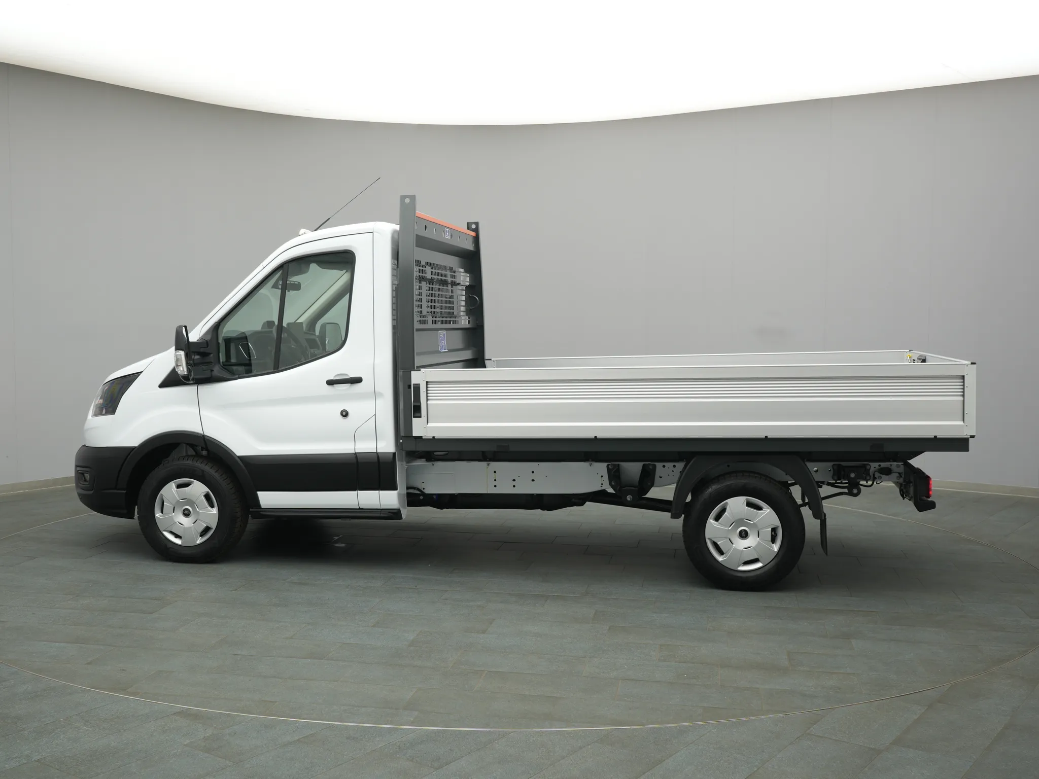 Ford Transit Pritsche EK – Bild 3