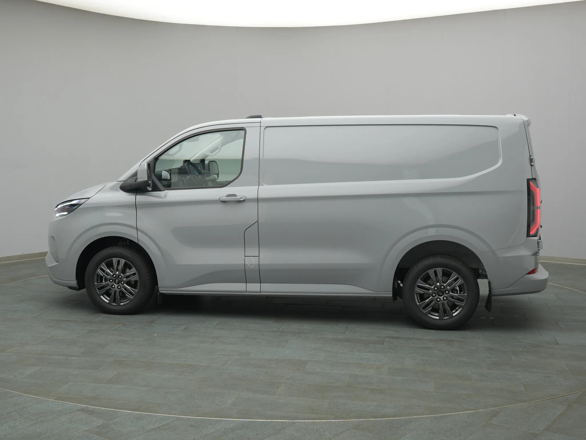 Ford Transit Custom Kasten – Bild 3