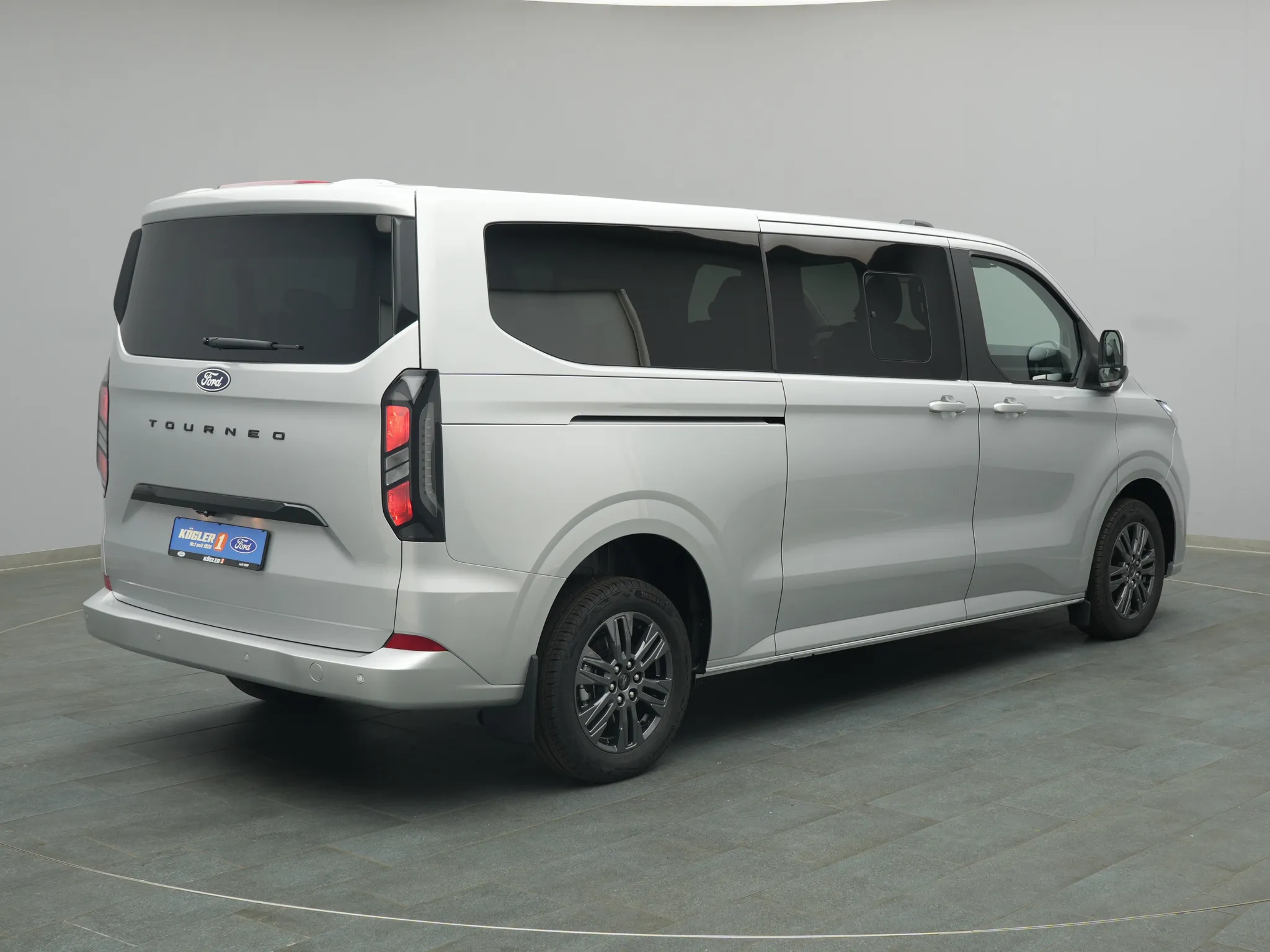 Ford Tourneo Custom – Bild 4