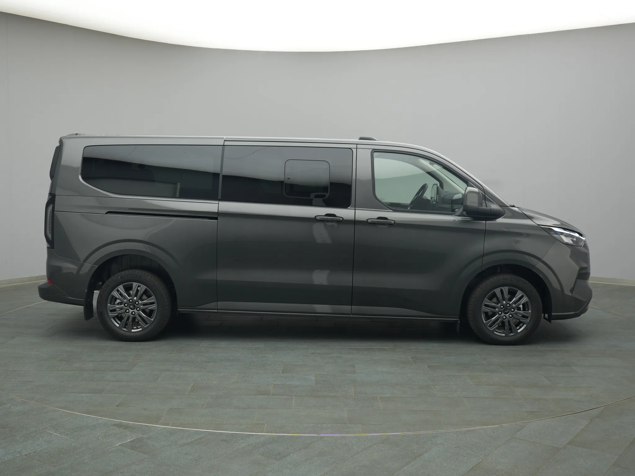 Ford Tourneo Custom – Bild 8