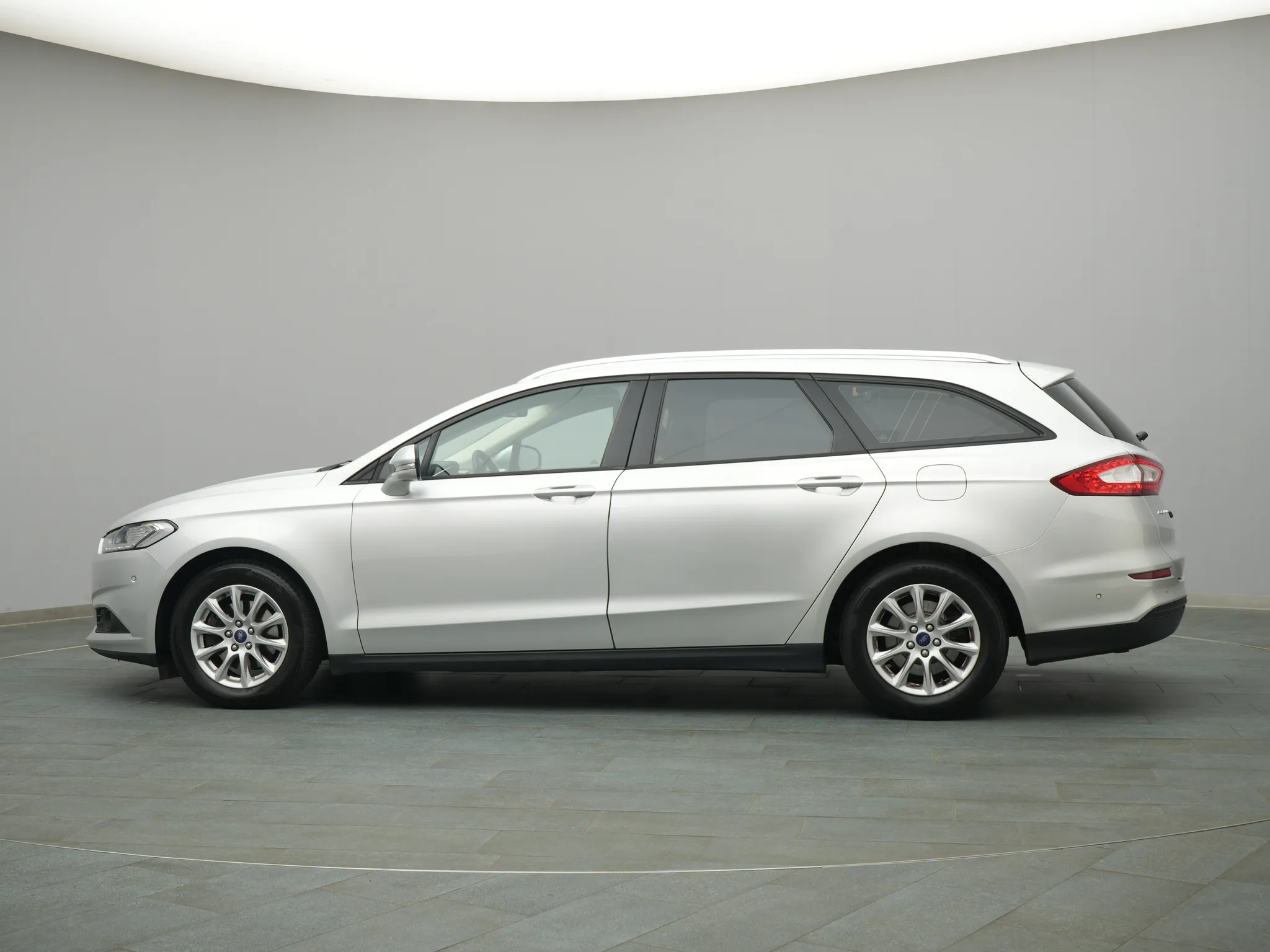 Ford Mondeo Business – Bild 3