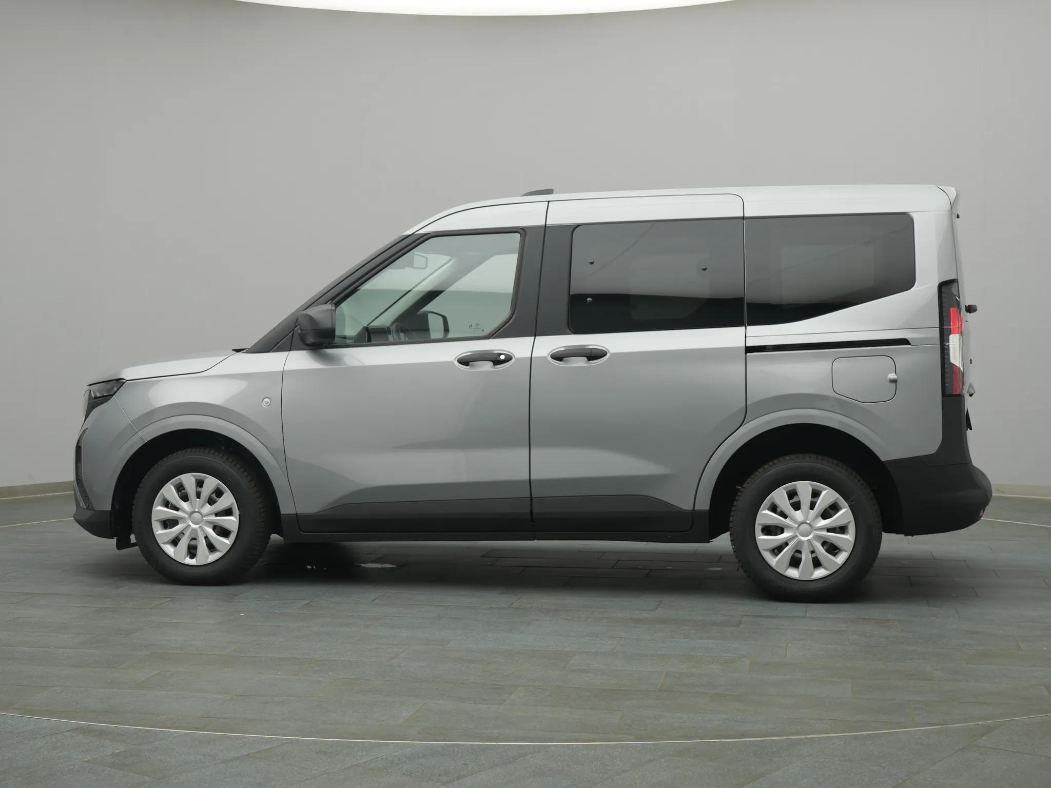 Ford Tourneo Courier Trend – Bild 3