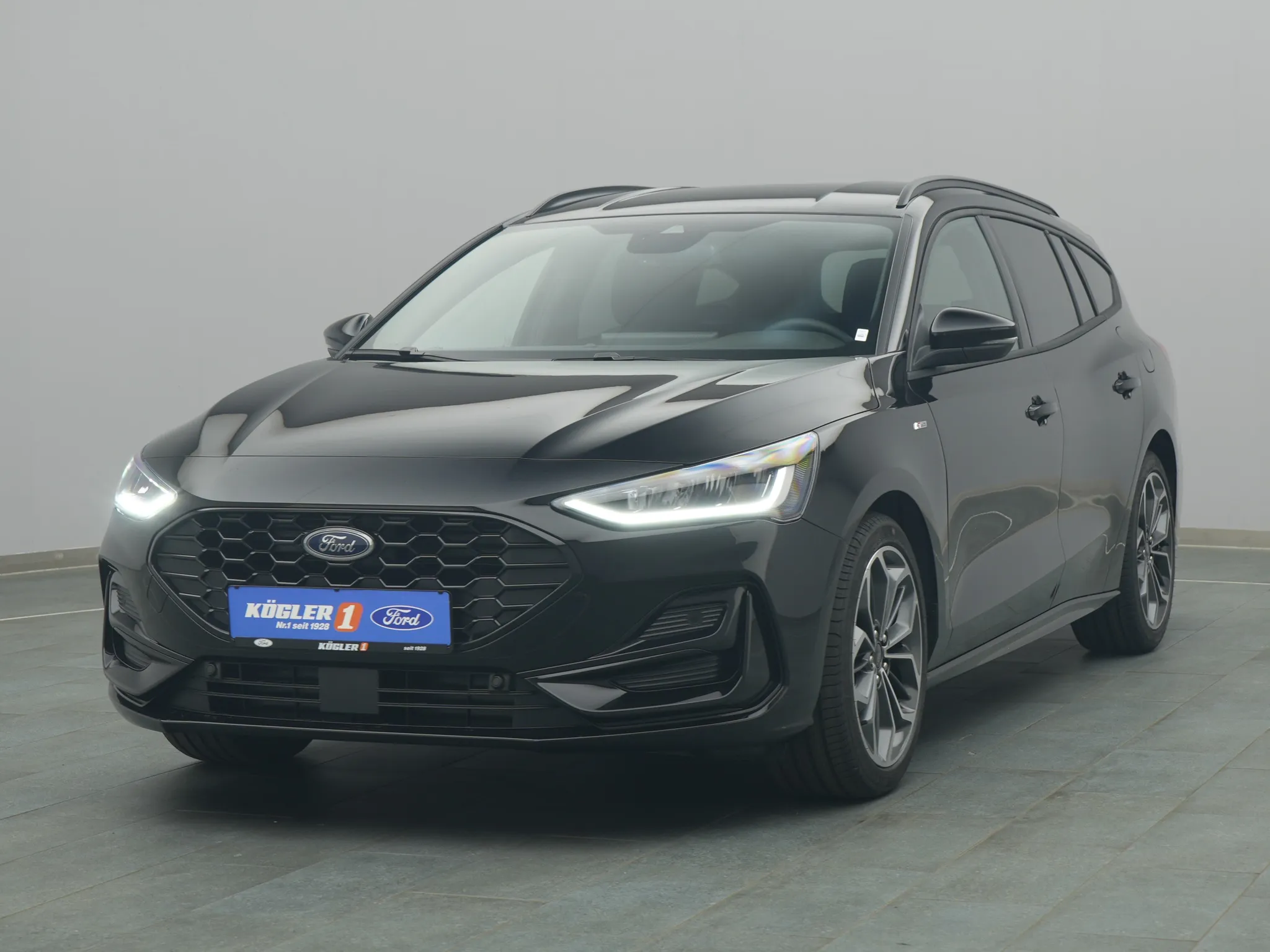 Ford Focus ST-Line X Turnier  155PS / Automatik / LED Bild