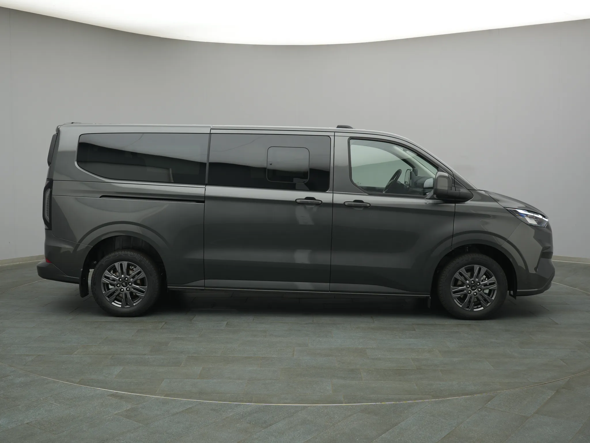Ford Tourneo Custom – Bild 8
