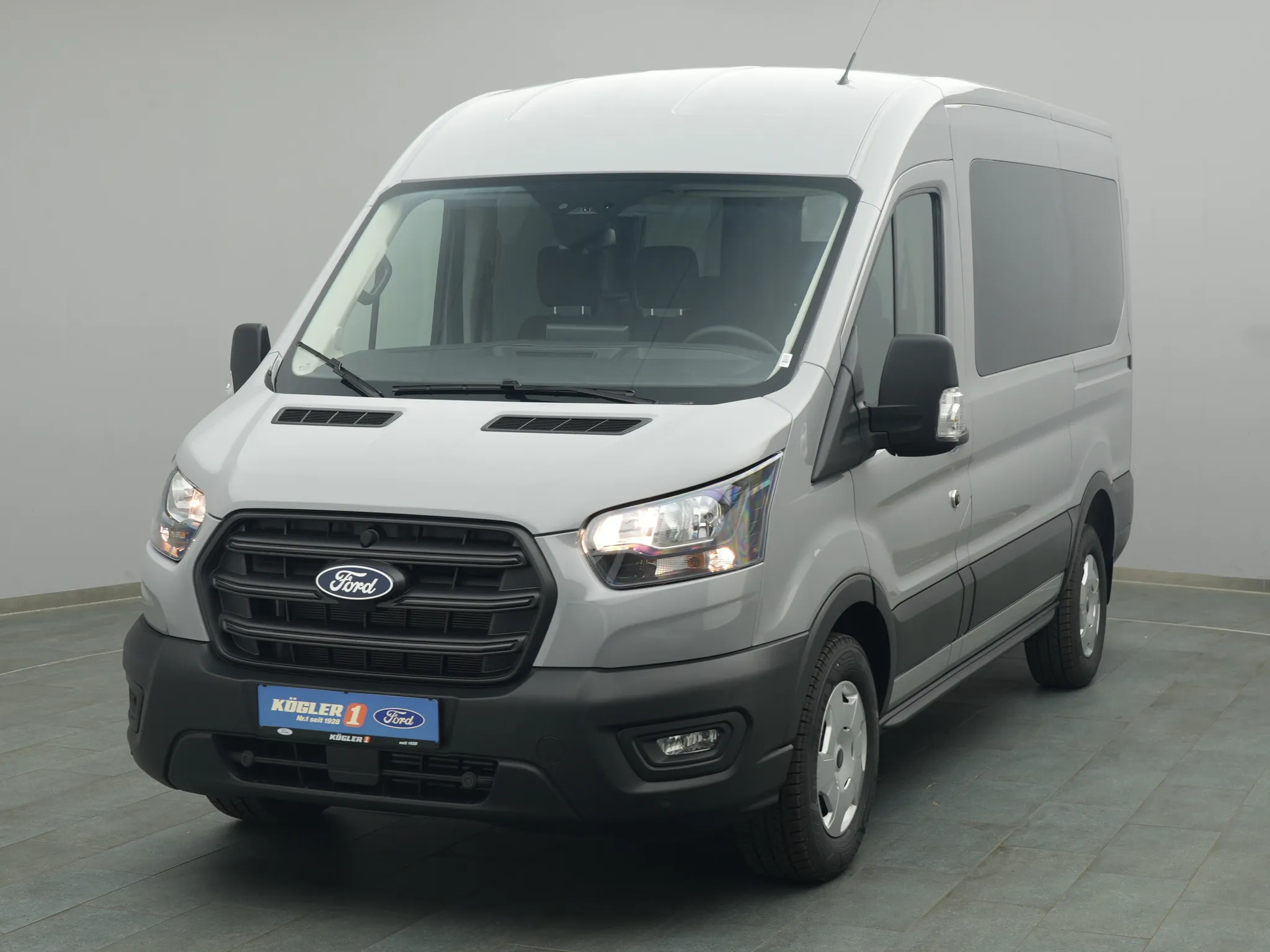 Ford Transit Kombi 350 L2H2 Trend 150PS Automatik Bild