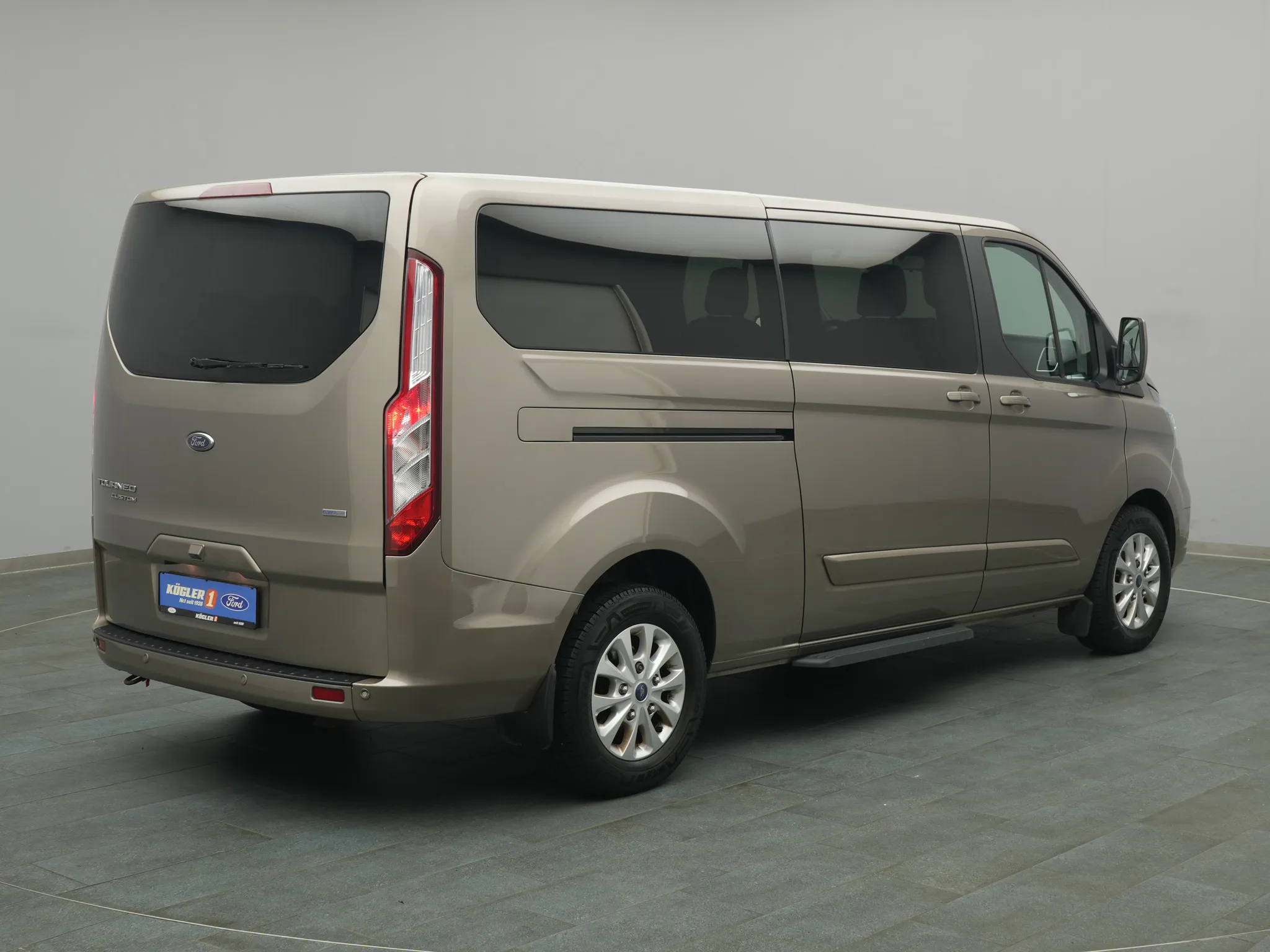 Ford Tourneo Custom – Bild 4