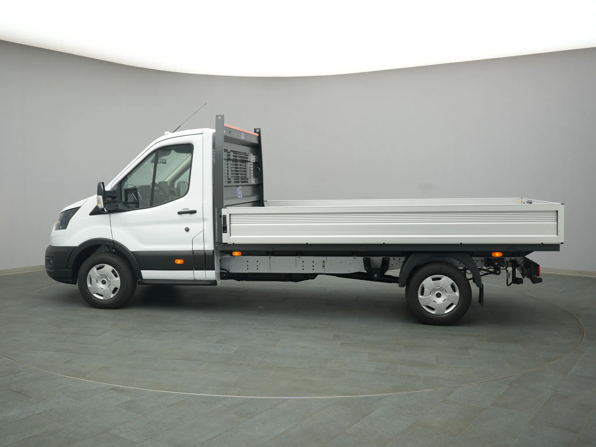 Ford Transit Pritsche EK – Bild 3