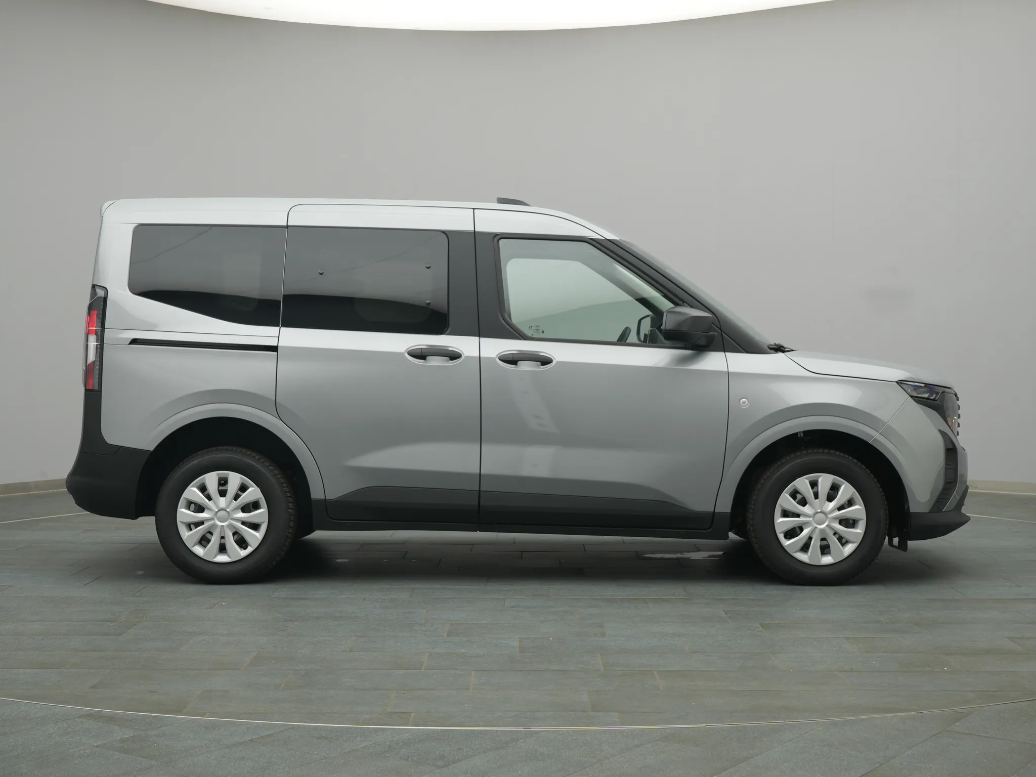 Ford Tourneo Courier Trend – Bild 8