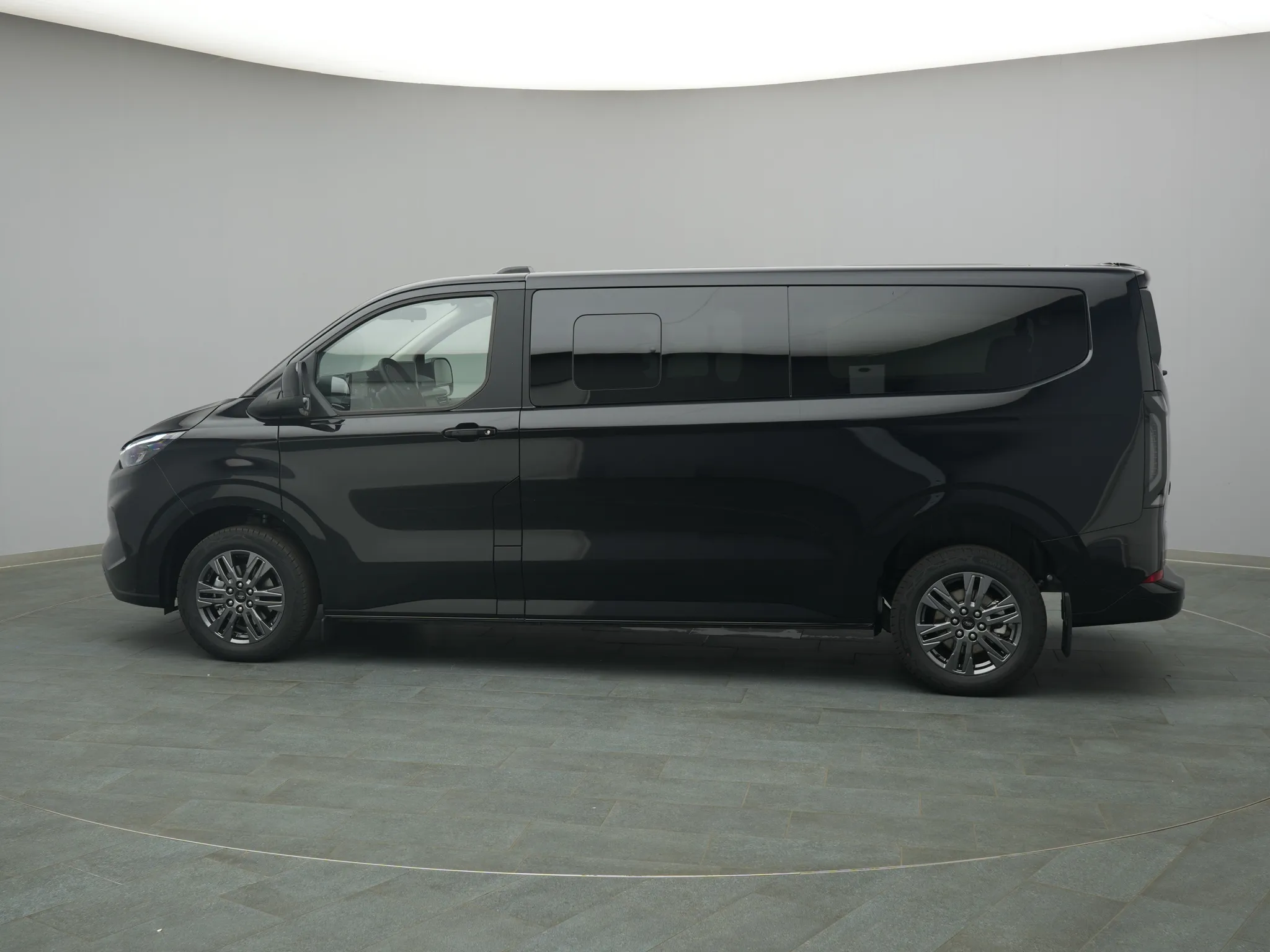 Ford Tourneo Custom – Bild 3