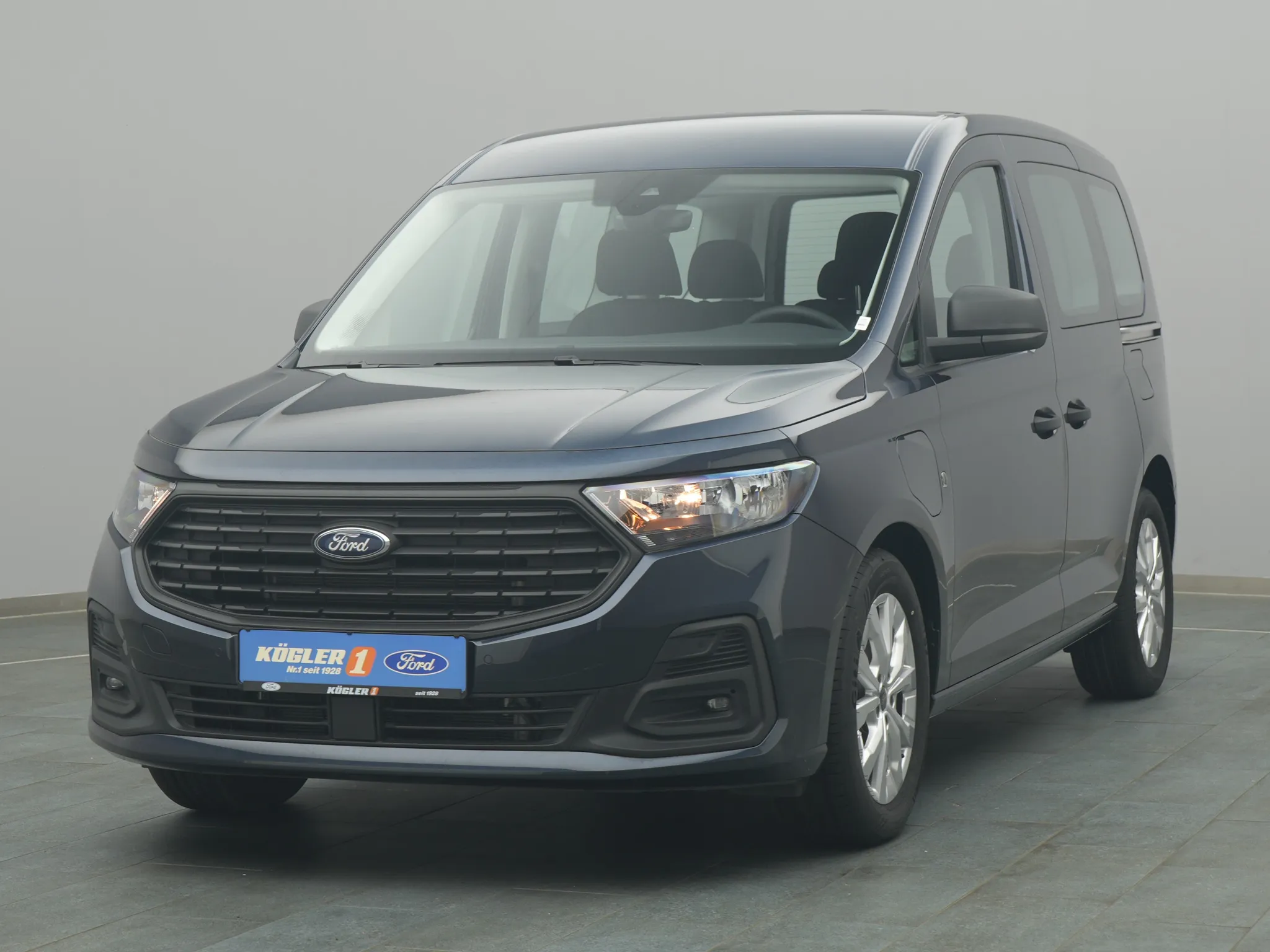 Ford Tourneo Connect Trend PHEV  150PS Automatik / PDC Bild