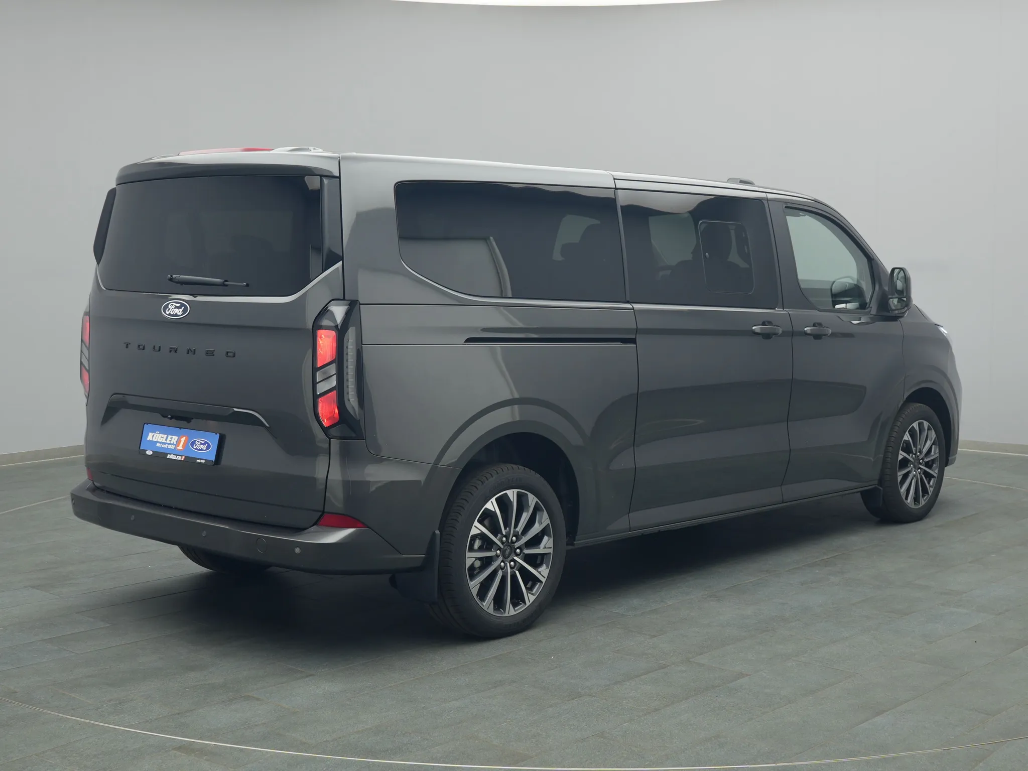 Ford Tourneo Custom – Bild 4