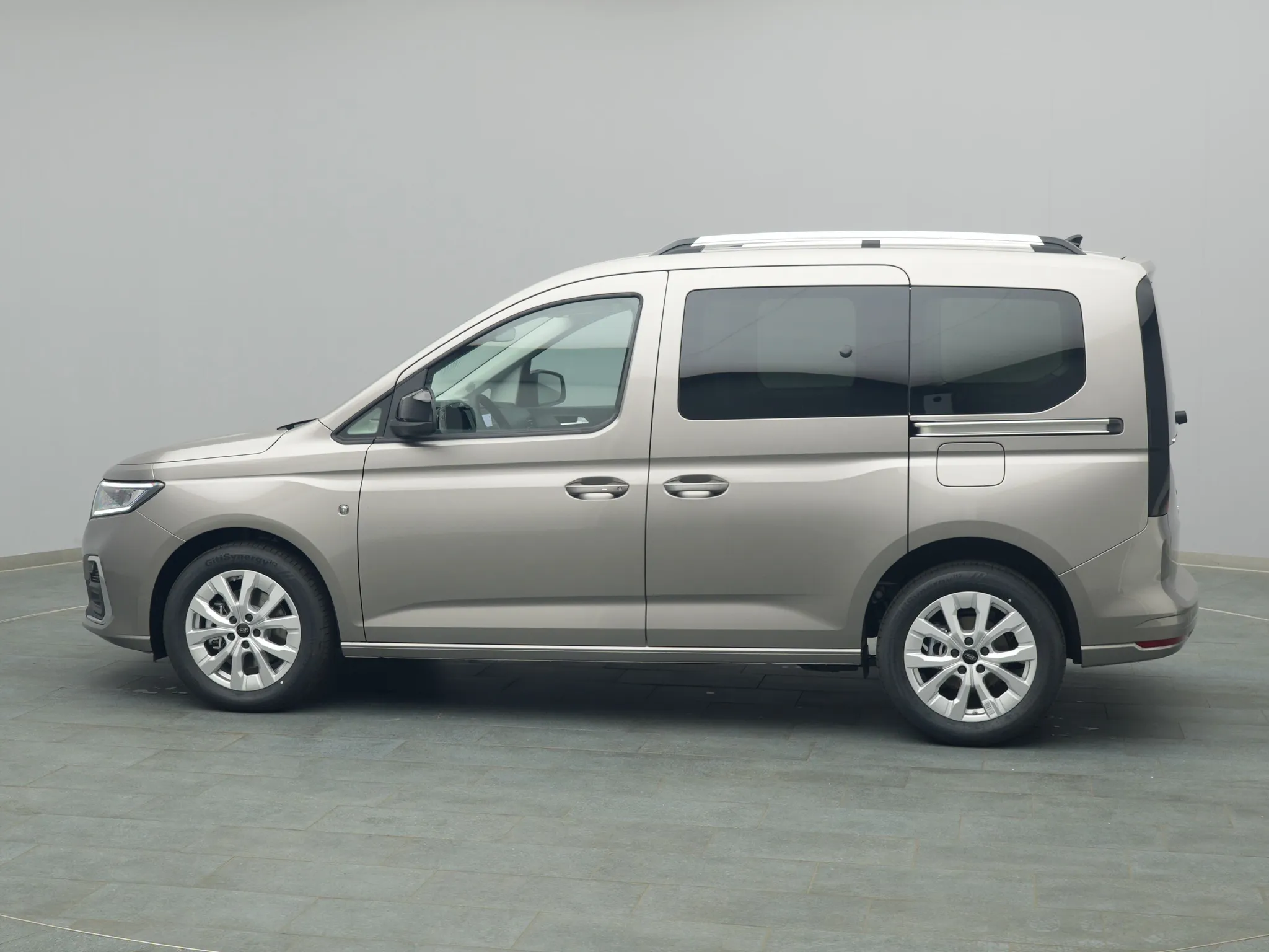 Ford Tourneo Connect Titanium – Bild 3