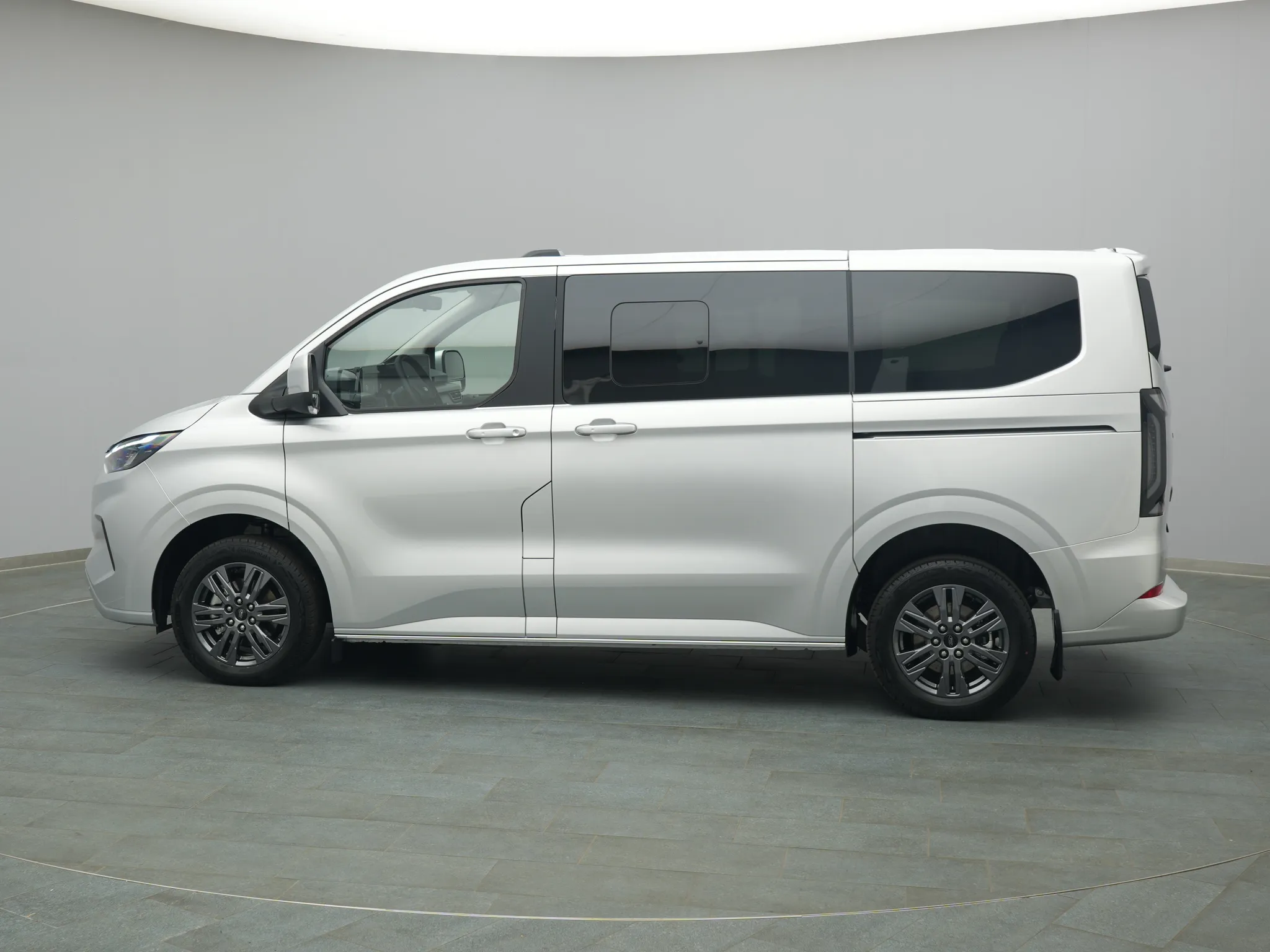 Ford Tourneo Custom – Bild 3