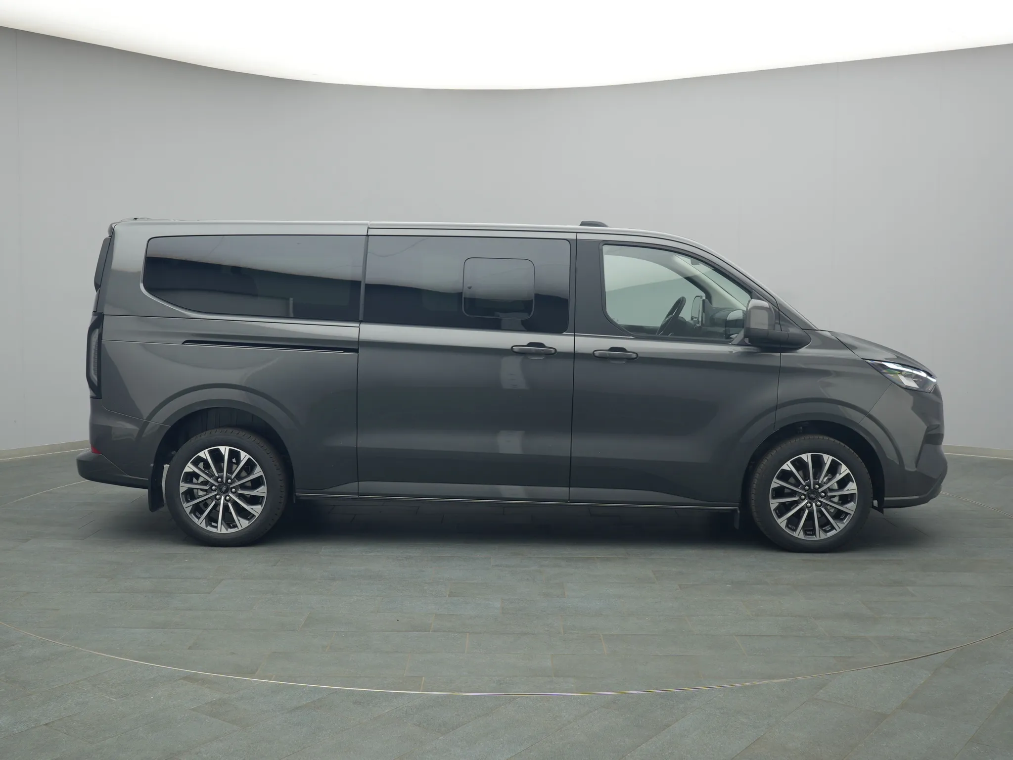 Ford Tourneo Custom – Bild 8