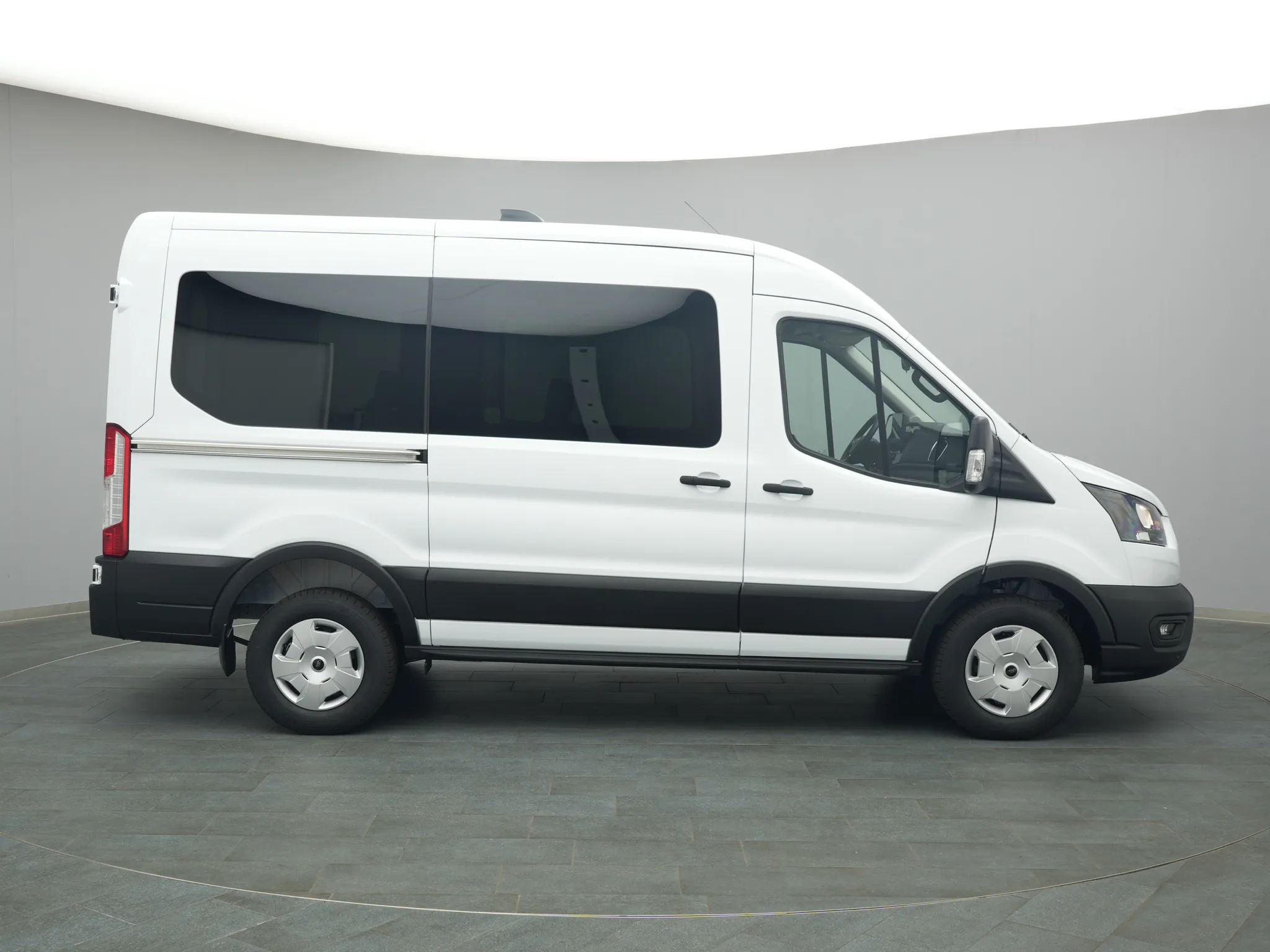Ford Transit Kombi – Bild 8