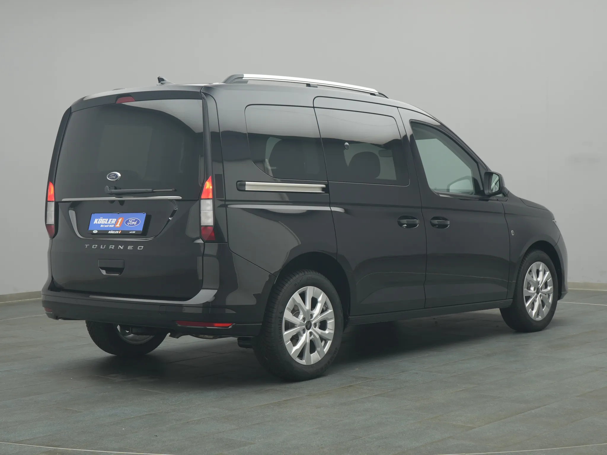 Ford Tourneo Connect Titanium – Bild 4