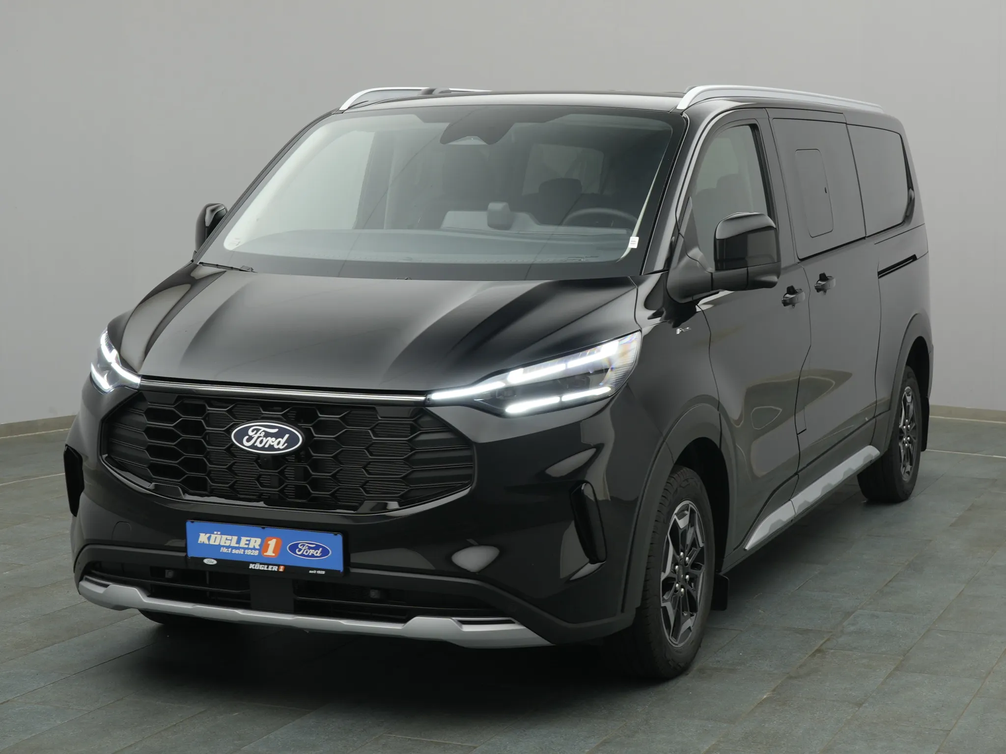 Ford Tourneo Custom 320 L2 Active Automatik 4x4 Bild