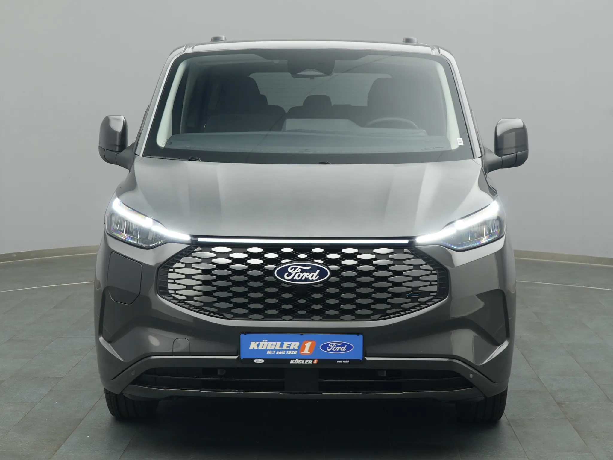 Ford E-Tourneo Custom – Bild 6