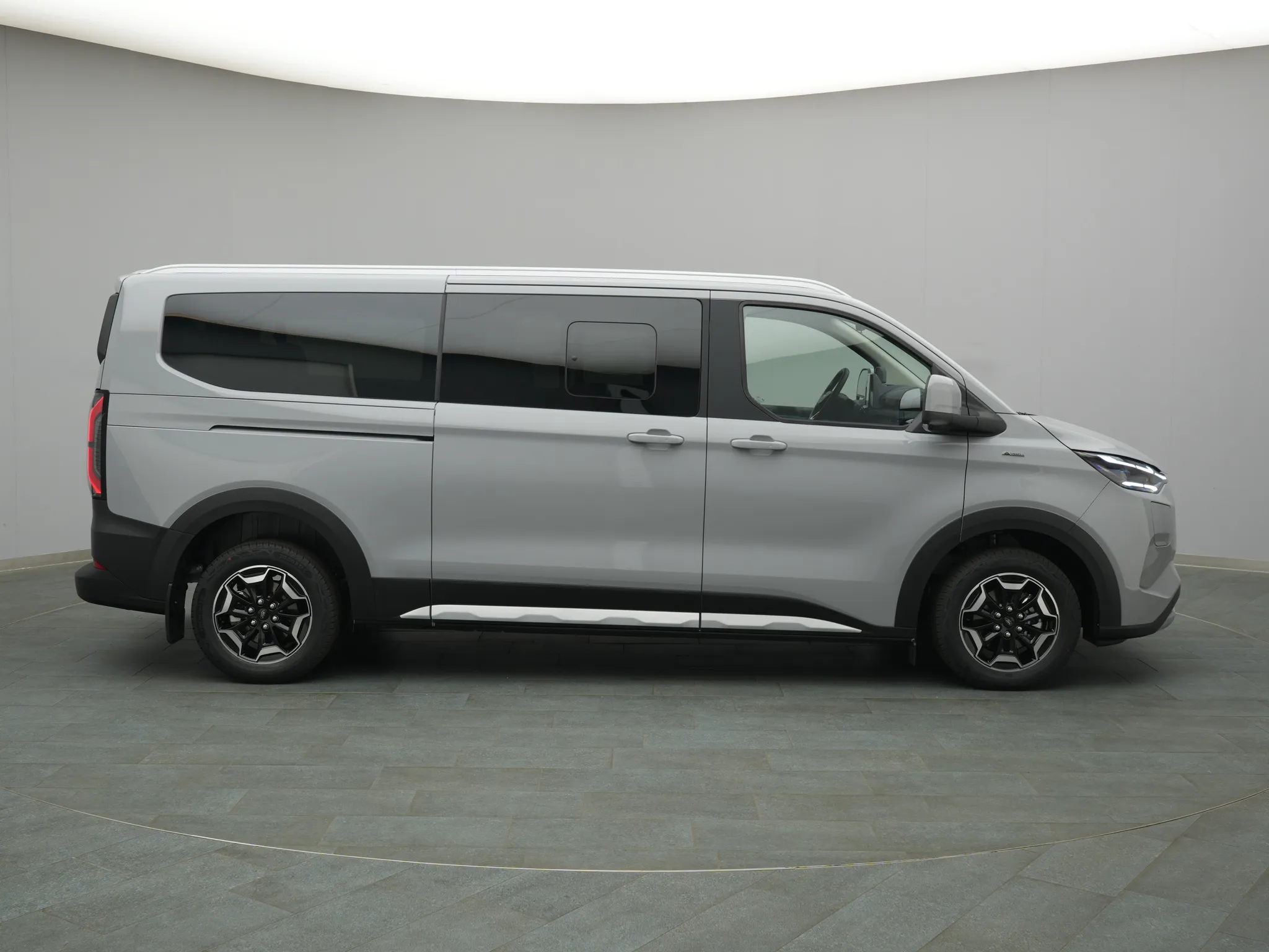 Ford Tourneo Custom – Bild 8