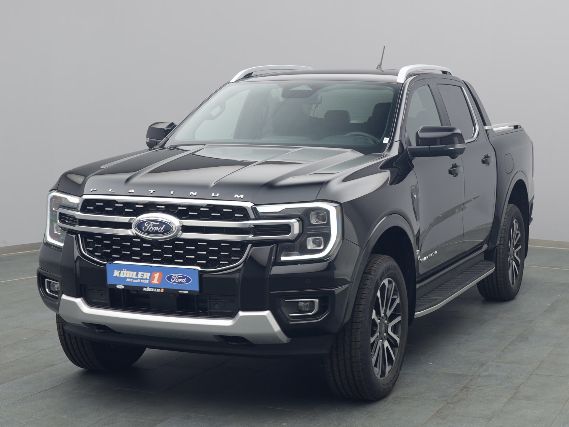 Ford Ranger DoKa Platinum in schwarz