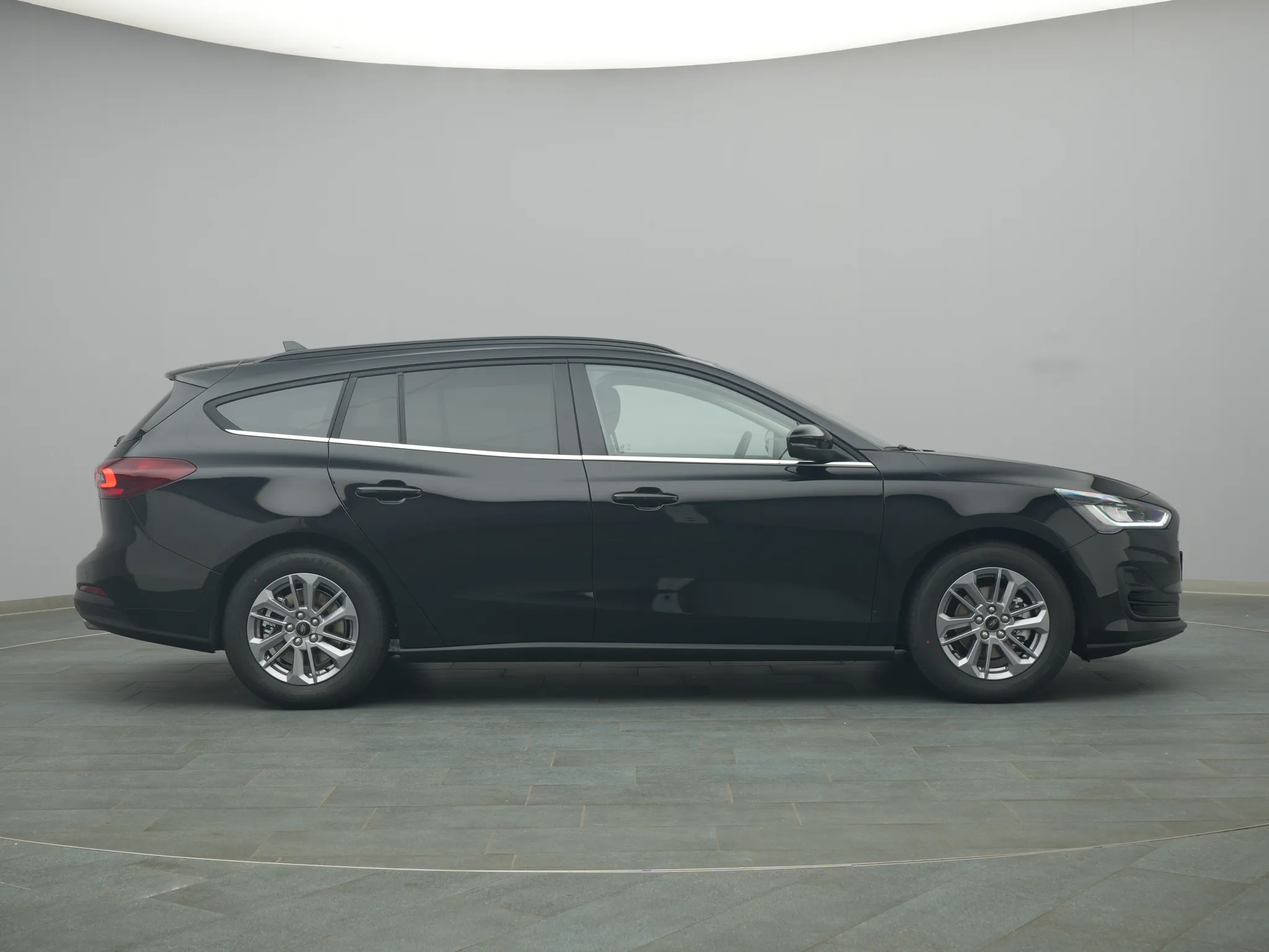 Ford Focus Titanium X – Bild 8