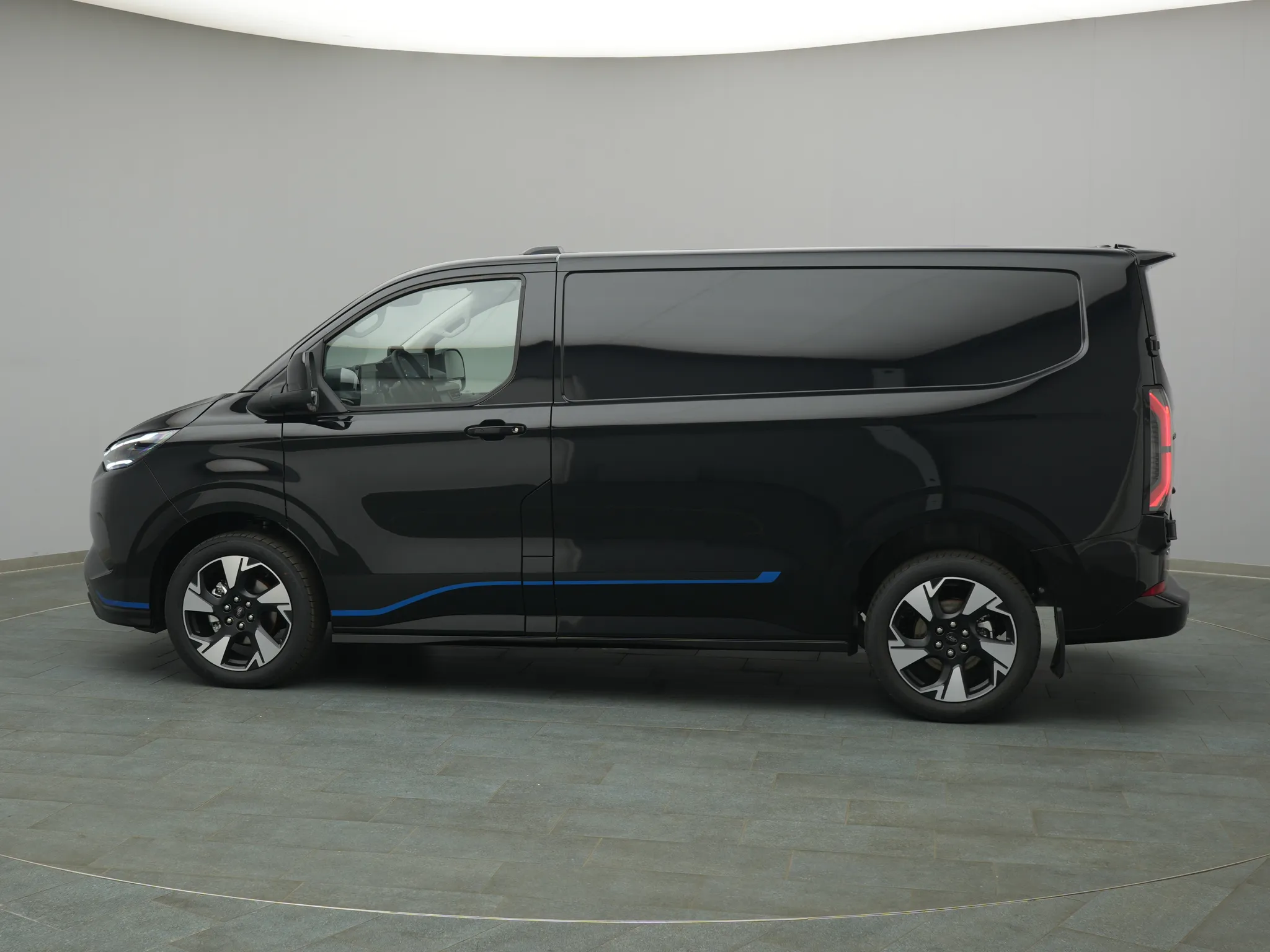 Ford Transit Custom Kasten – Bild 3
