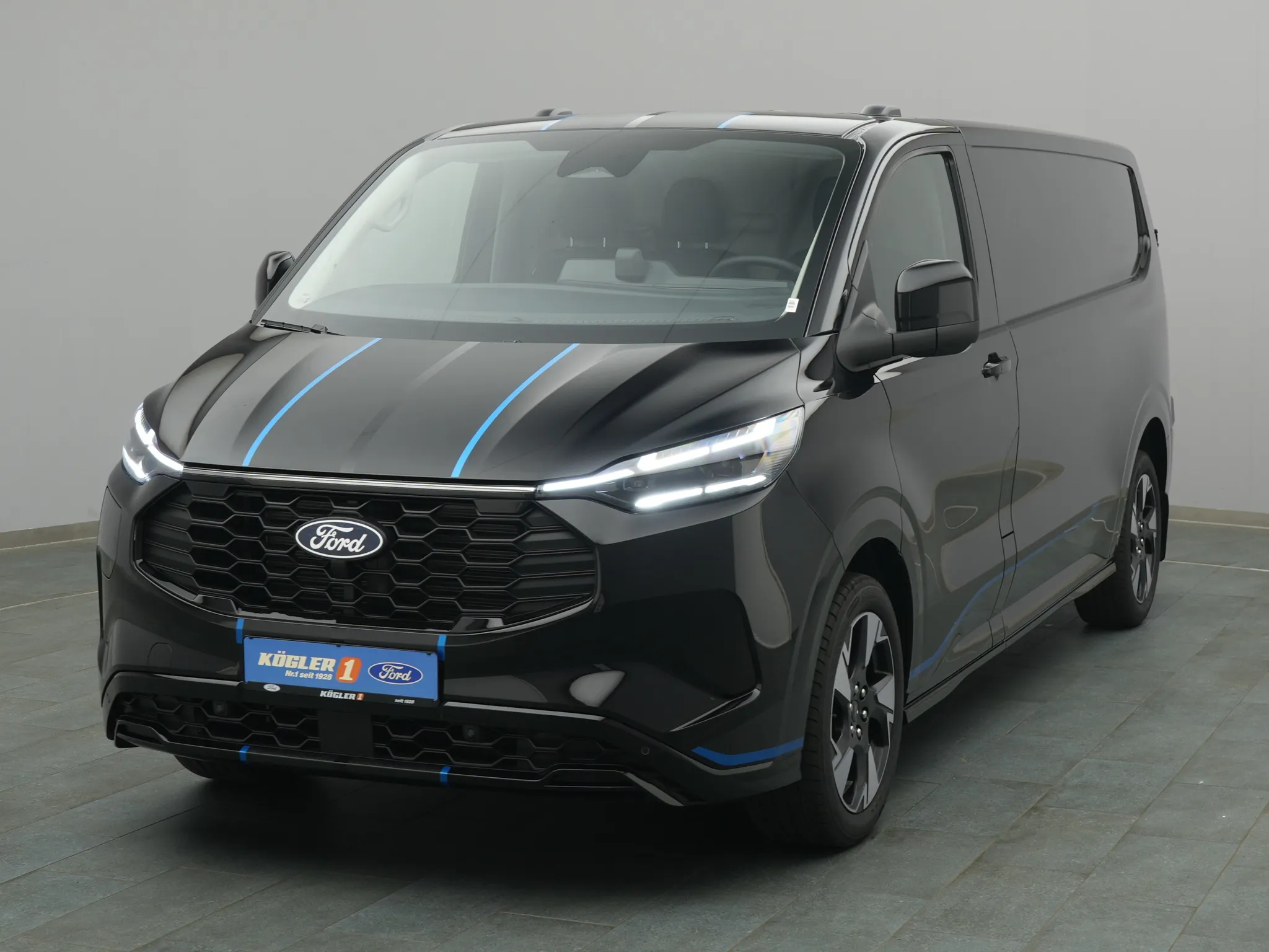Ford Transit Custom Kasten PHEV 320 L2 Sport Bild