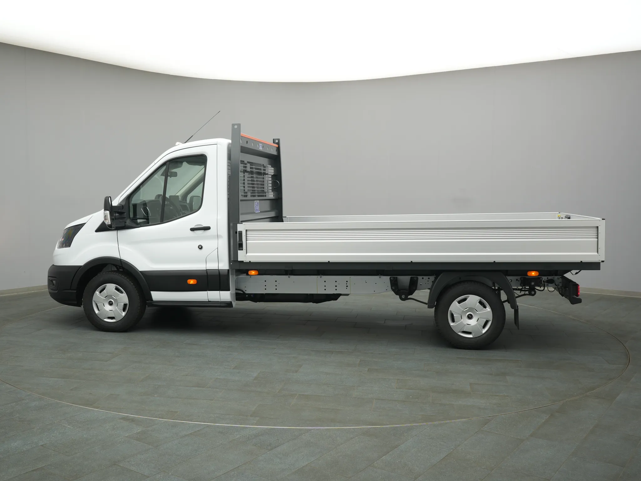 Ford Transit Pritsche EK – Bild 3